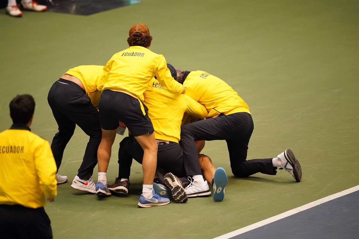 Ecuador on the verge of shock Japanese win