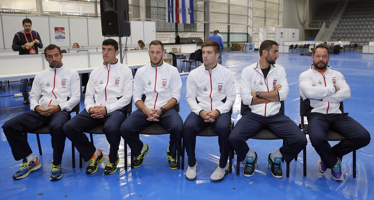 Los jóvenes se adueñan de las luces en Croacia v Canadá