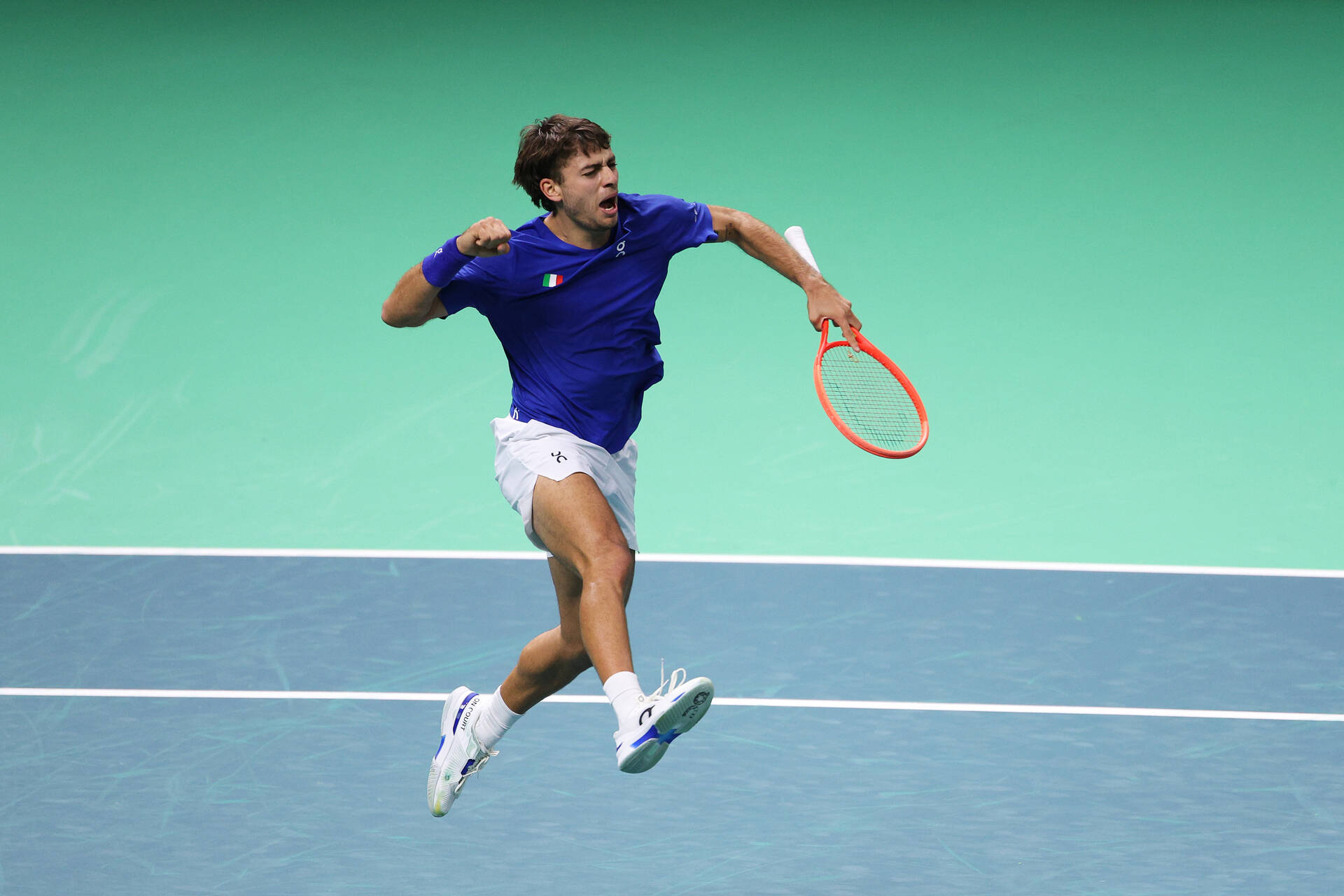 Home, image size:1920x1280