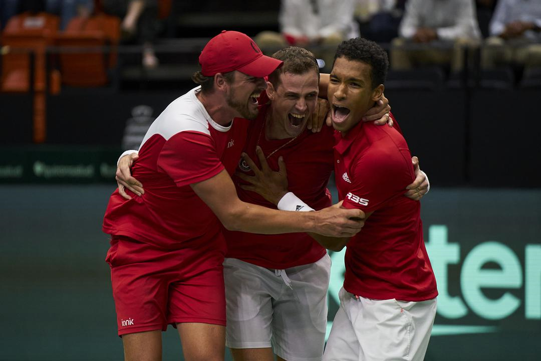Auger-Aliassime y Pospisil le dan la victoria a Canadá 2-1 sobre España