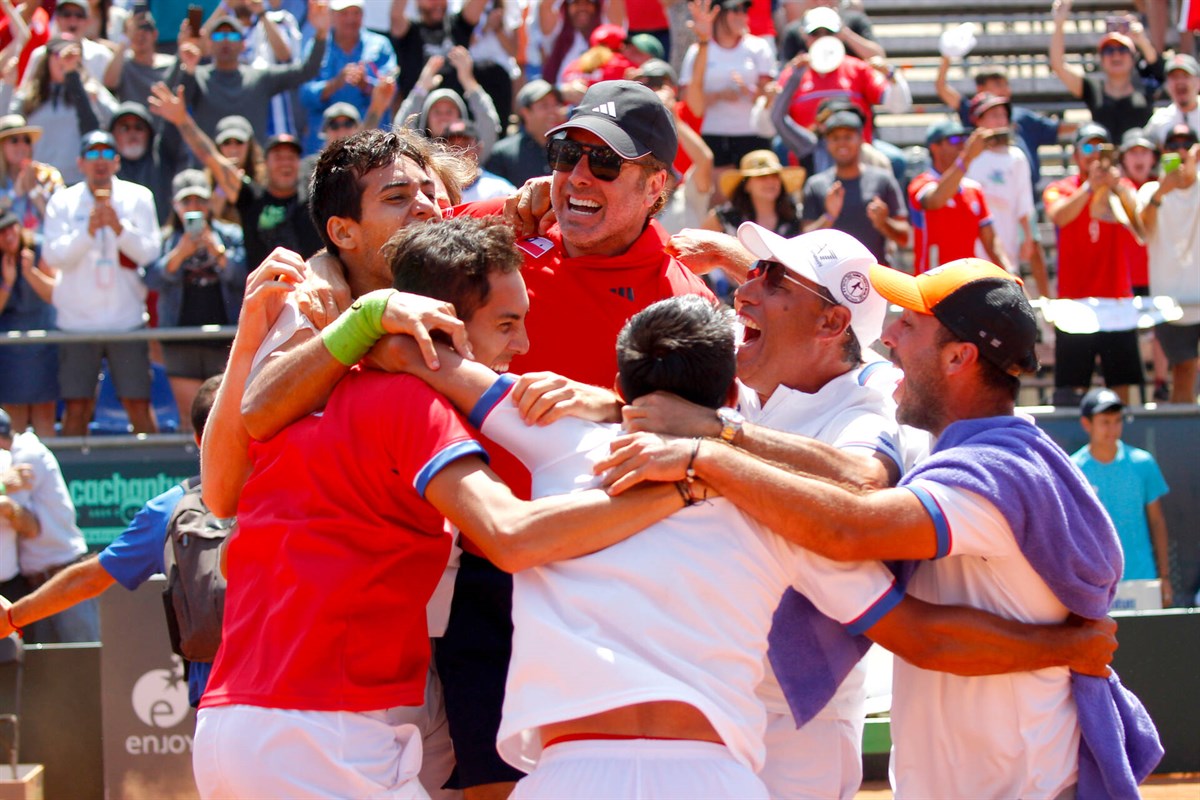 Home crowd helps Chile surge past Kazakhstan