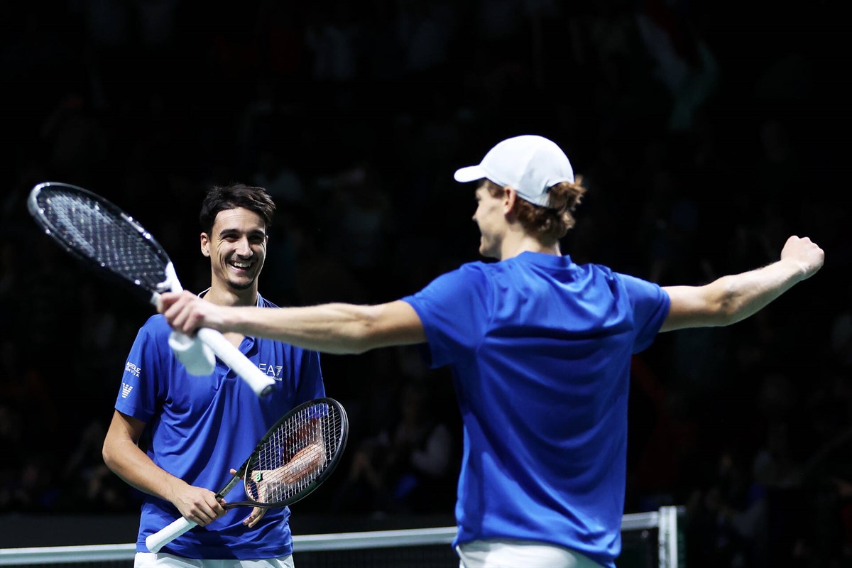 Italy v Serbia: Sinner downs Djokovic twice to send Italy into Davis Cup final
