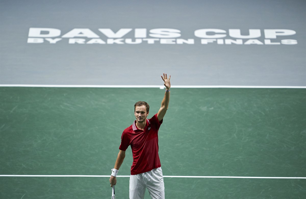 Ruthless Medvedev clinches victory for Russian Tennis Federation over Ecuador