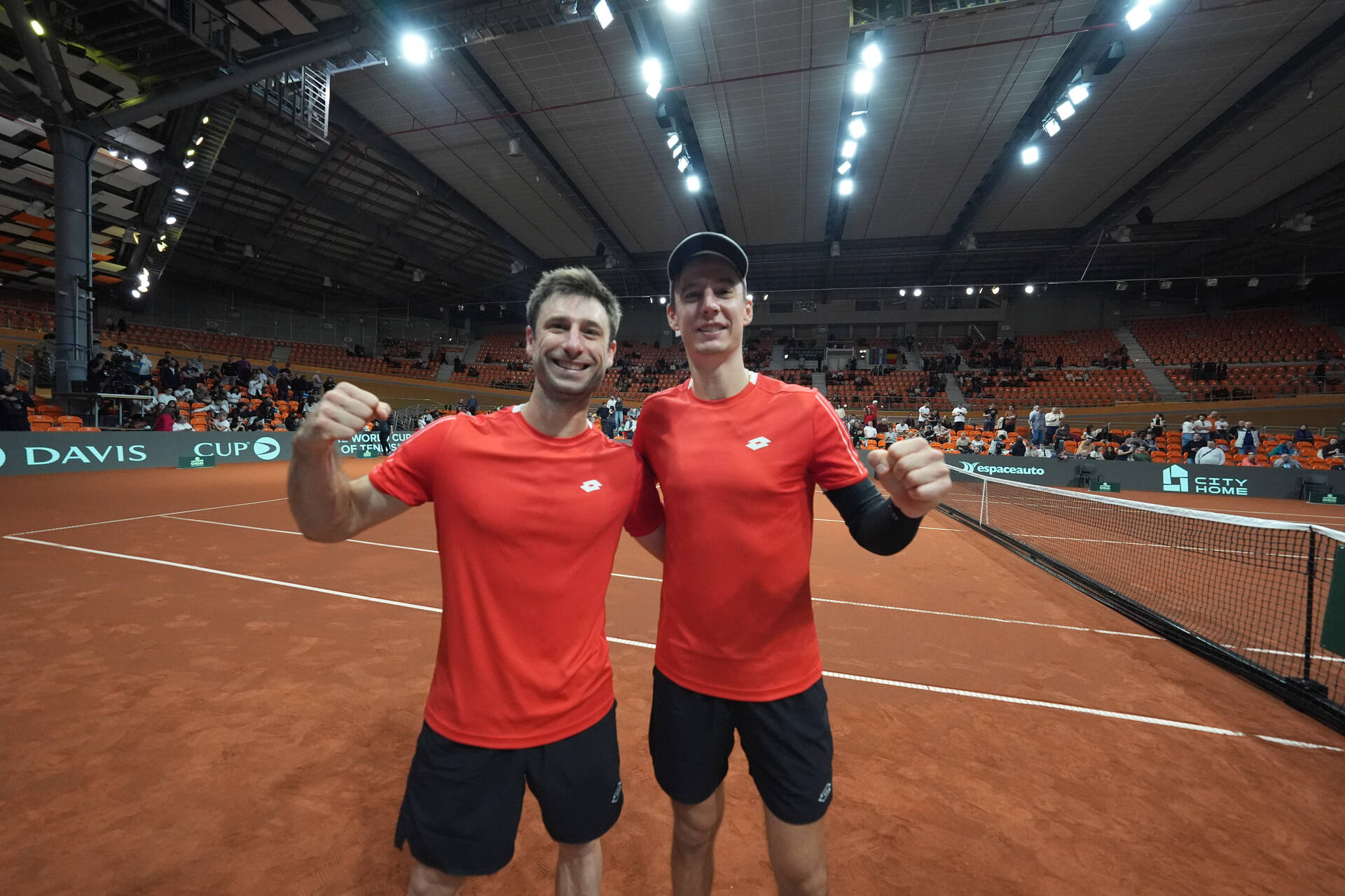 Sander Gille (BEL) and Joran Vliegen (BEL)