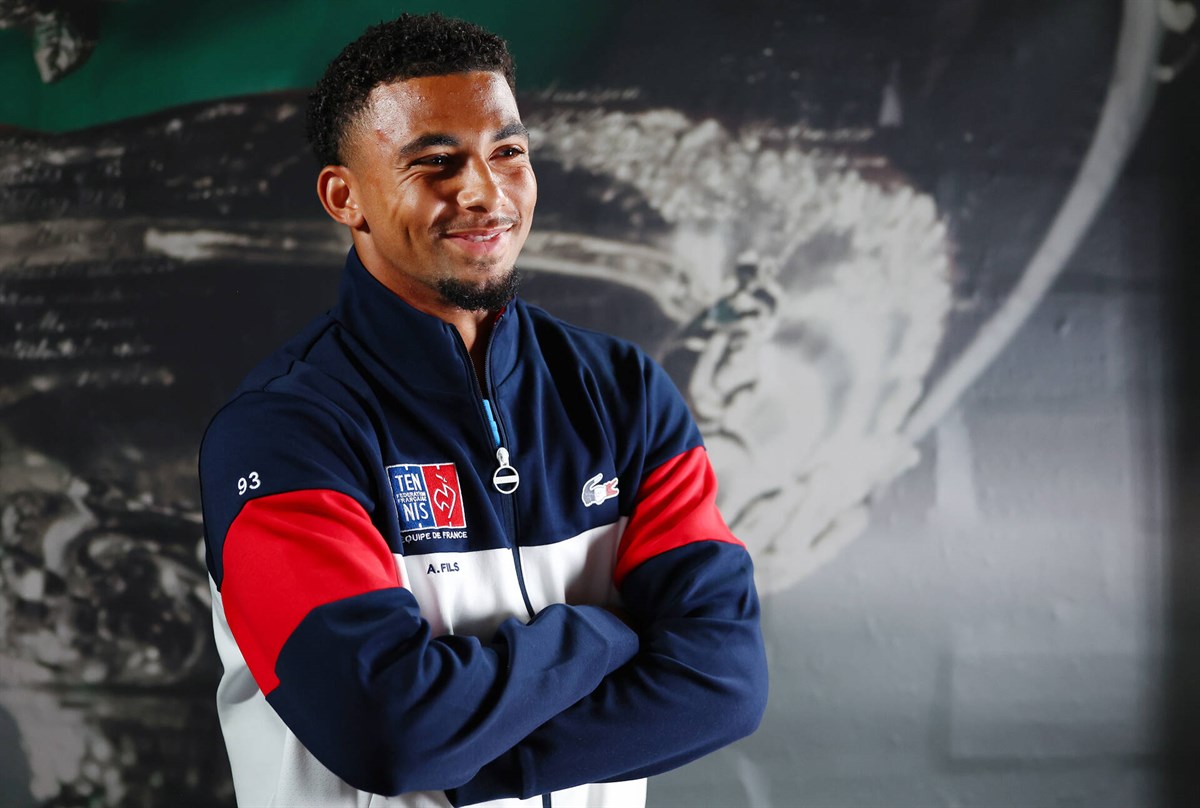 Fils a fresh face for France as Grosjean’s men eye Final 8