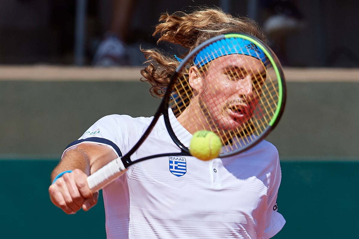 Ecuador comienza su visita contra la Grecia de Tsitsipas