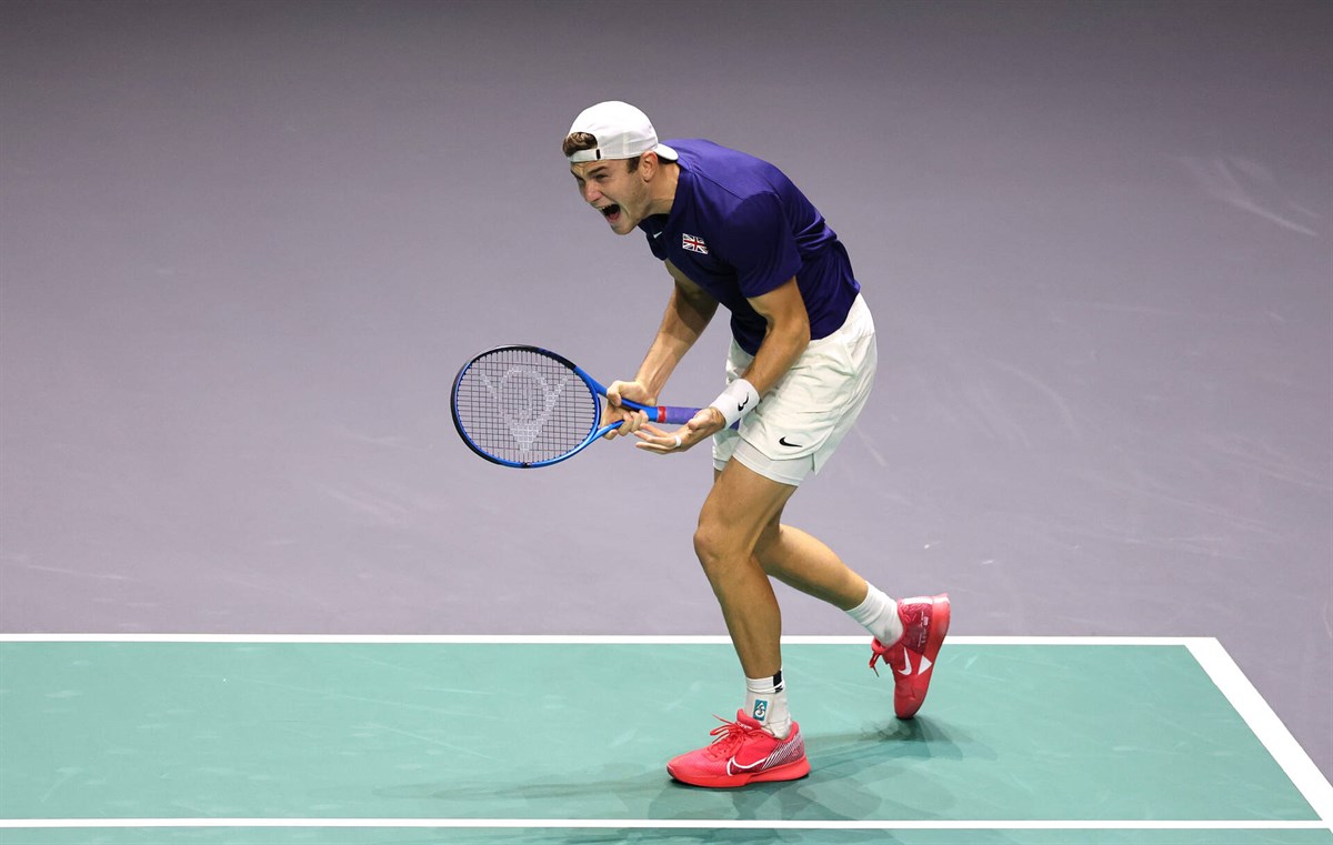 Draper’s ‘amazing’ debut inspires Brits to victory over Australia