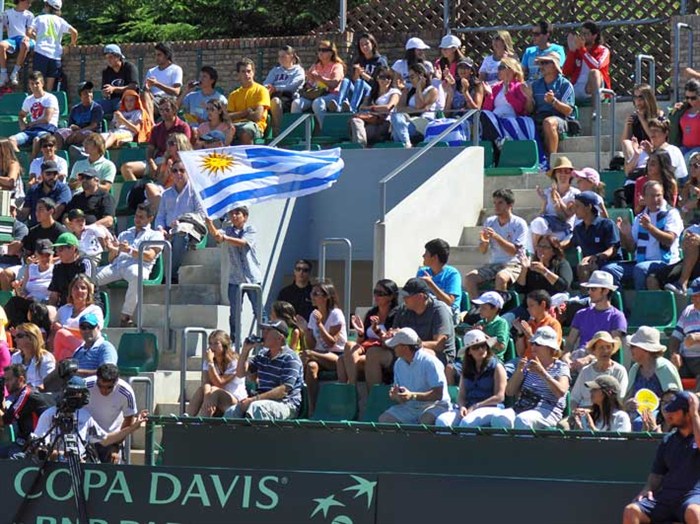 Uruguay y México pelearán por el Grupo I