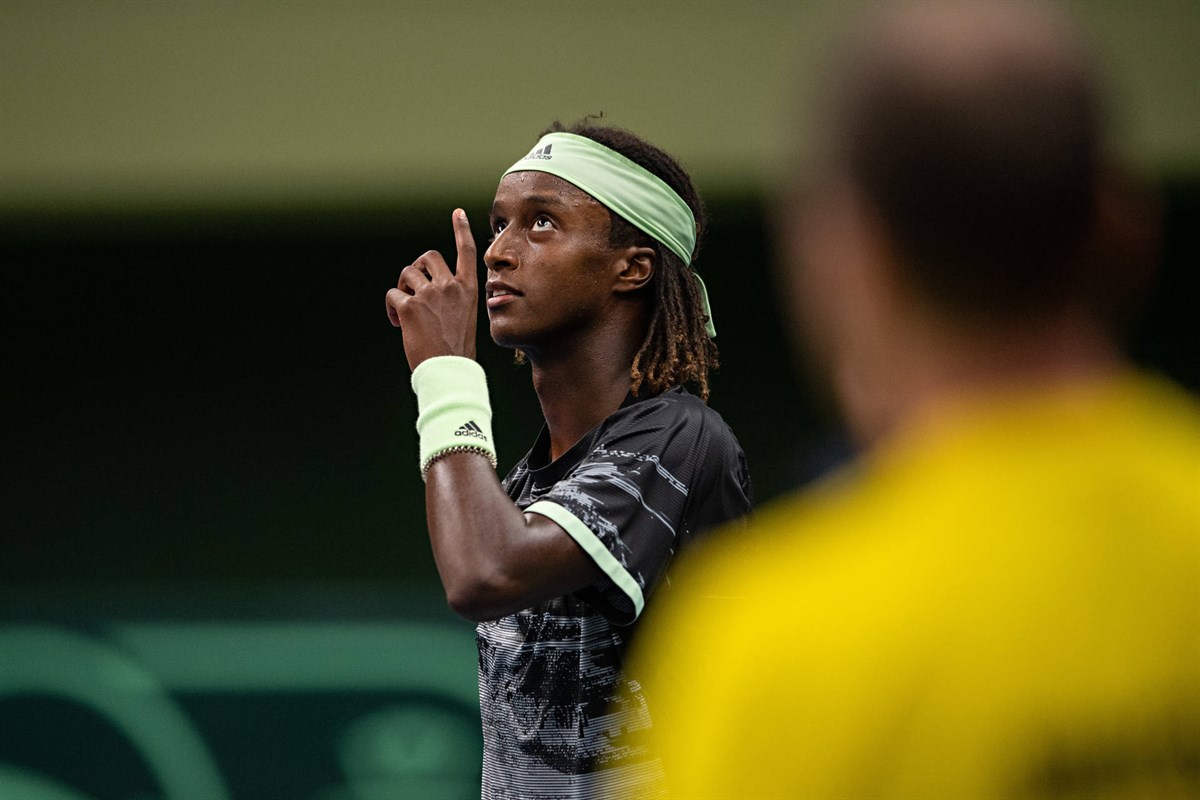Ymer the hero as Sweden beat Israel