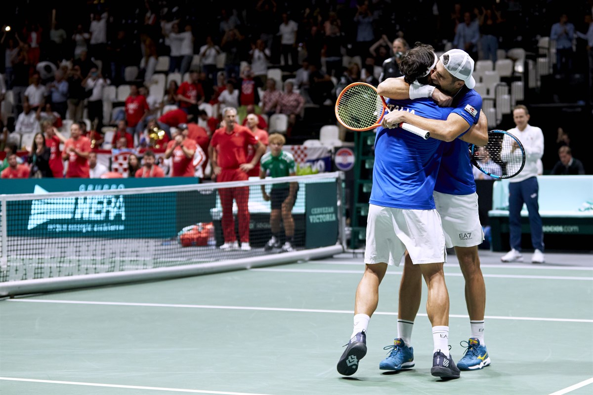 Italy rides wave of support to beat Croatia 3-0