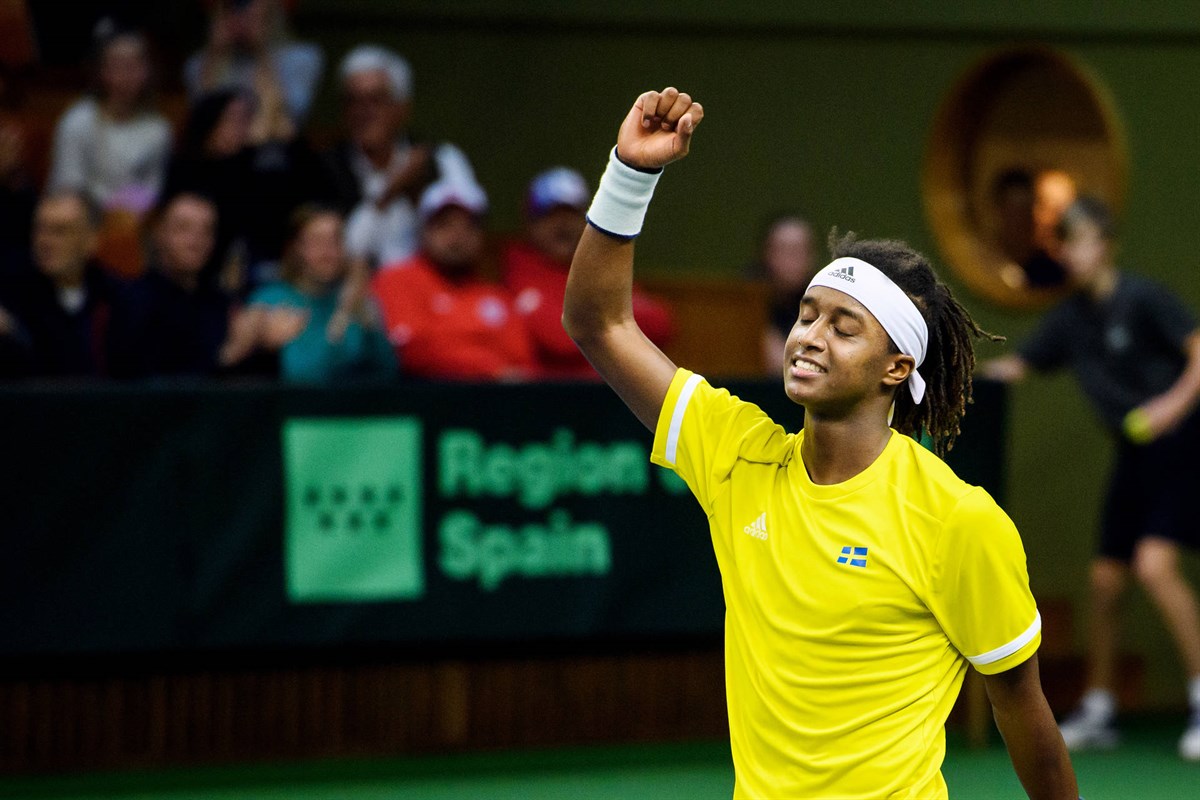 Who are top of Sweden's Davis Cup class?