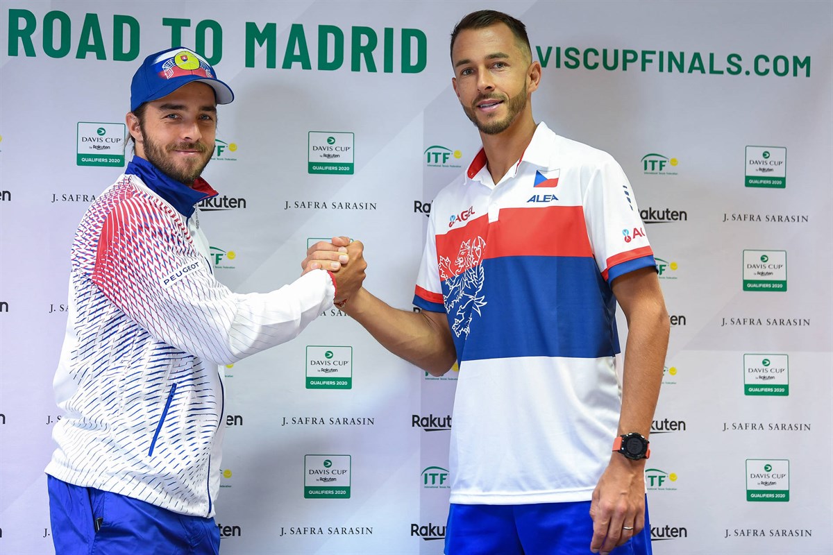 Czech Republic and Slovakia ready to resume "friendly rivalry"