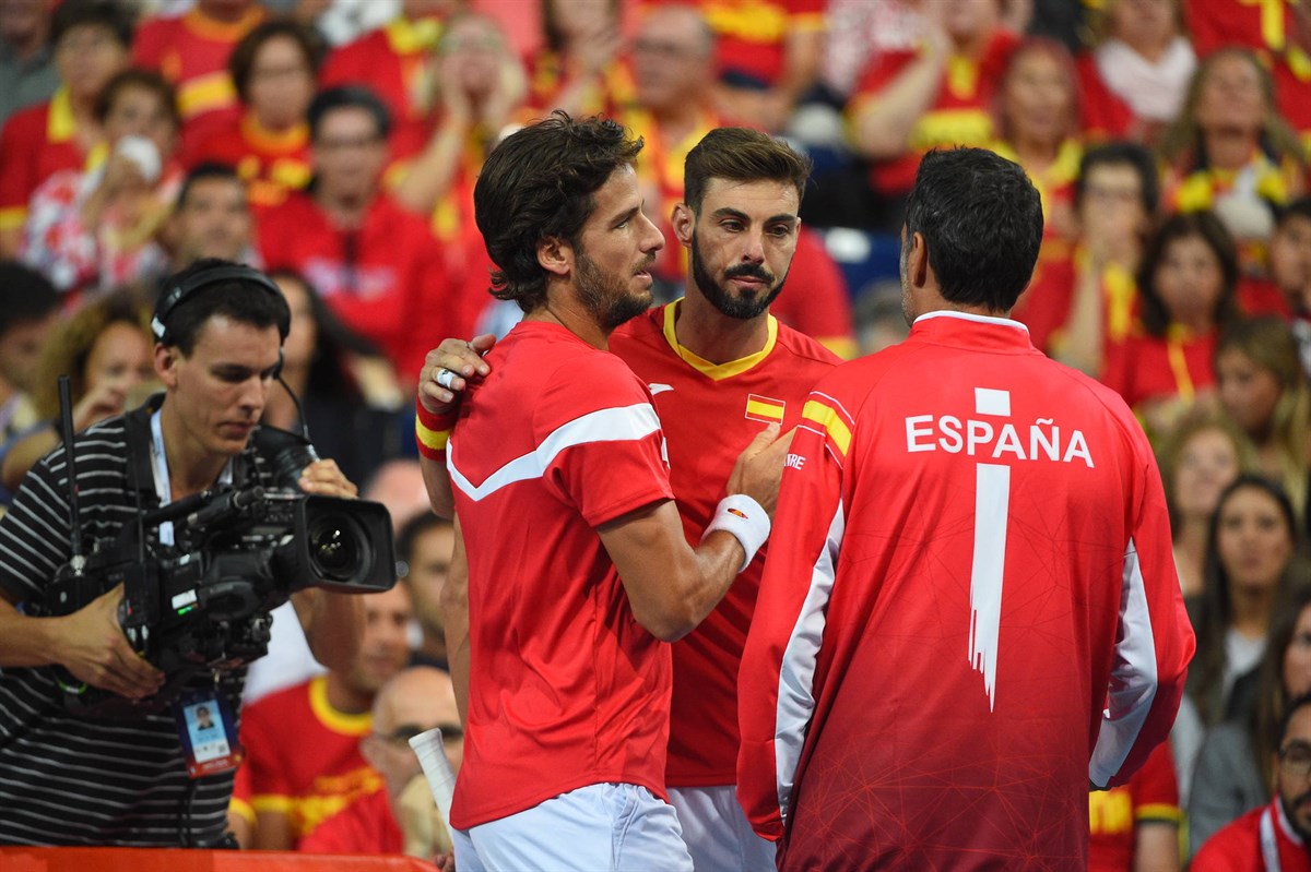 El amargo adiós de España