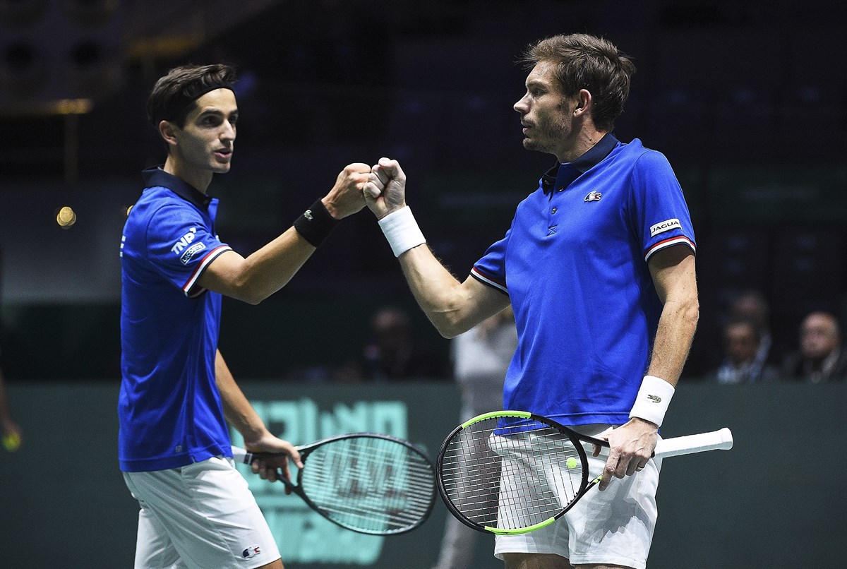 Herbert and Mahut join forces to halt Czech fairytale