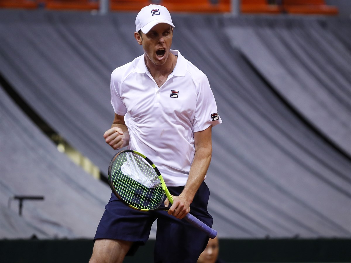 Isner and Querrey give USA commanding 2-0 lead over Serbia