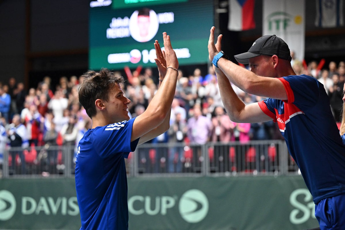 Czechia 2-0 Israel: Czechs in charge after opening day in Trinec