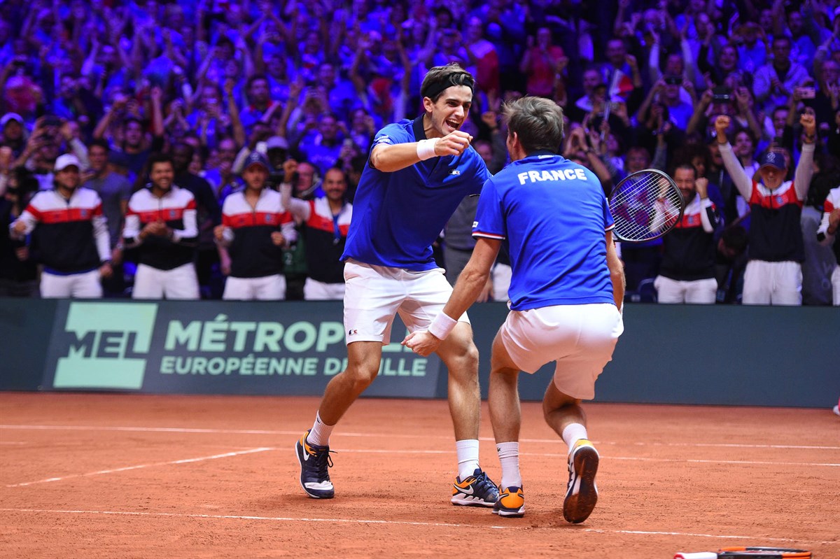 France keep comeback hopes alive in Lille