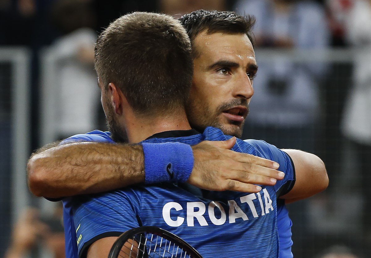 Croatia takes control after doubles triumph