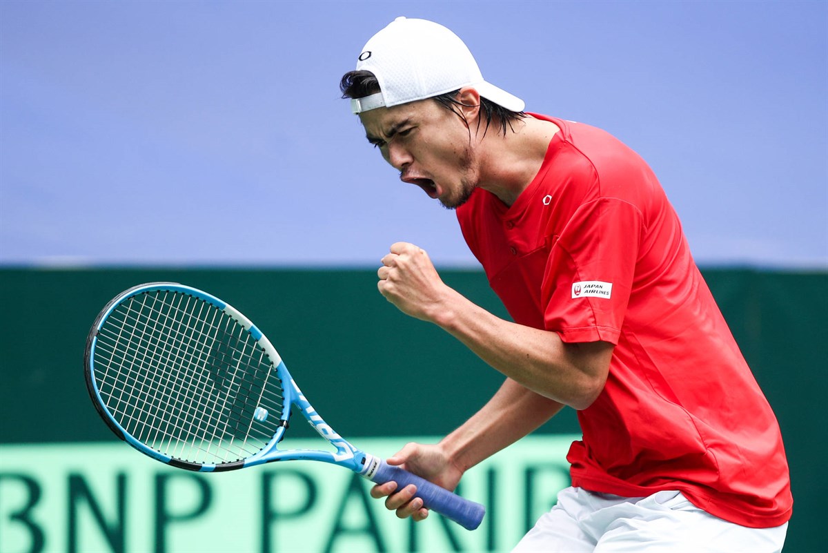 Daniel digs deep to level for Japan after Li surprise