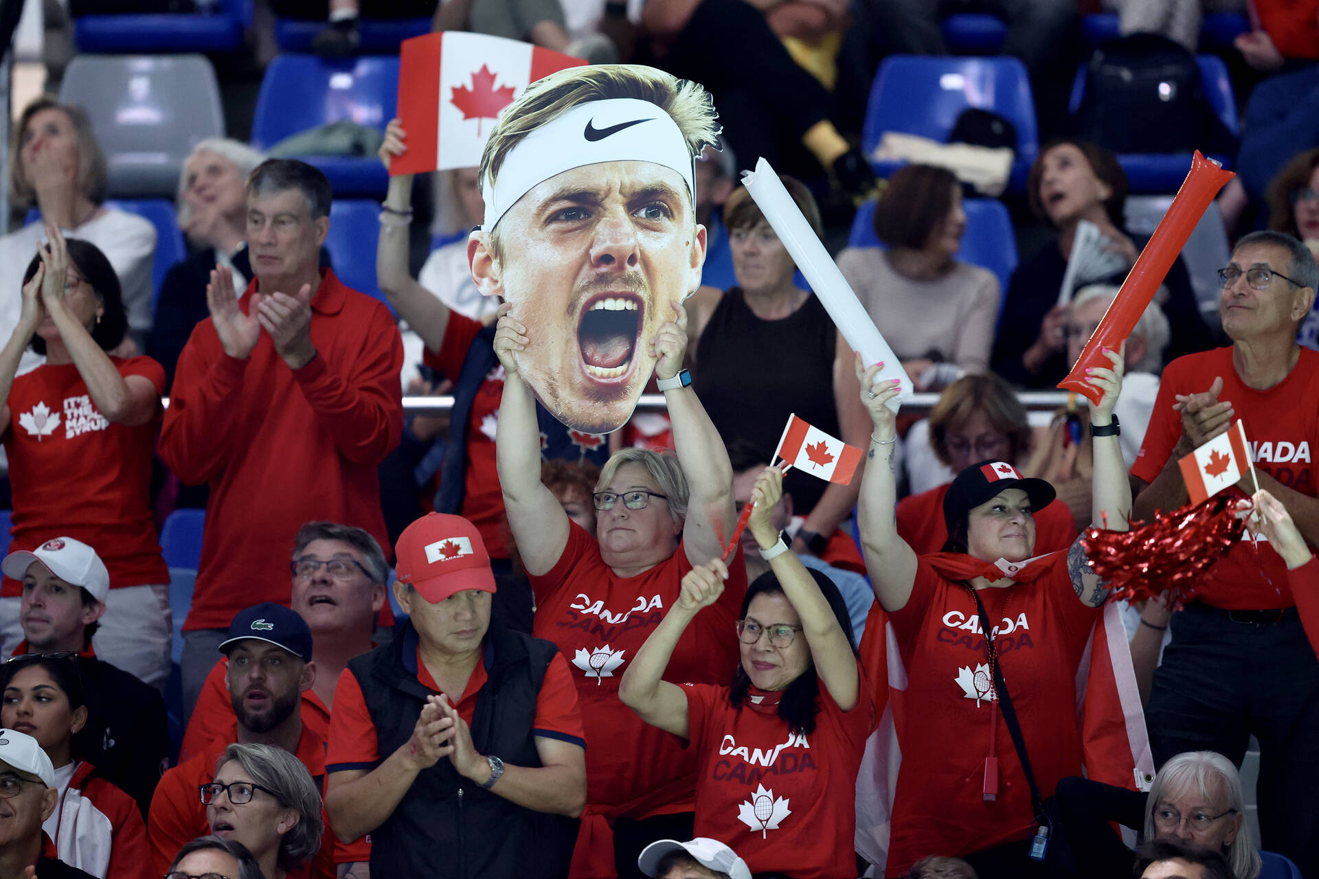 Canadian fans