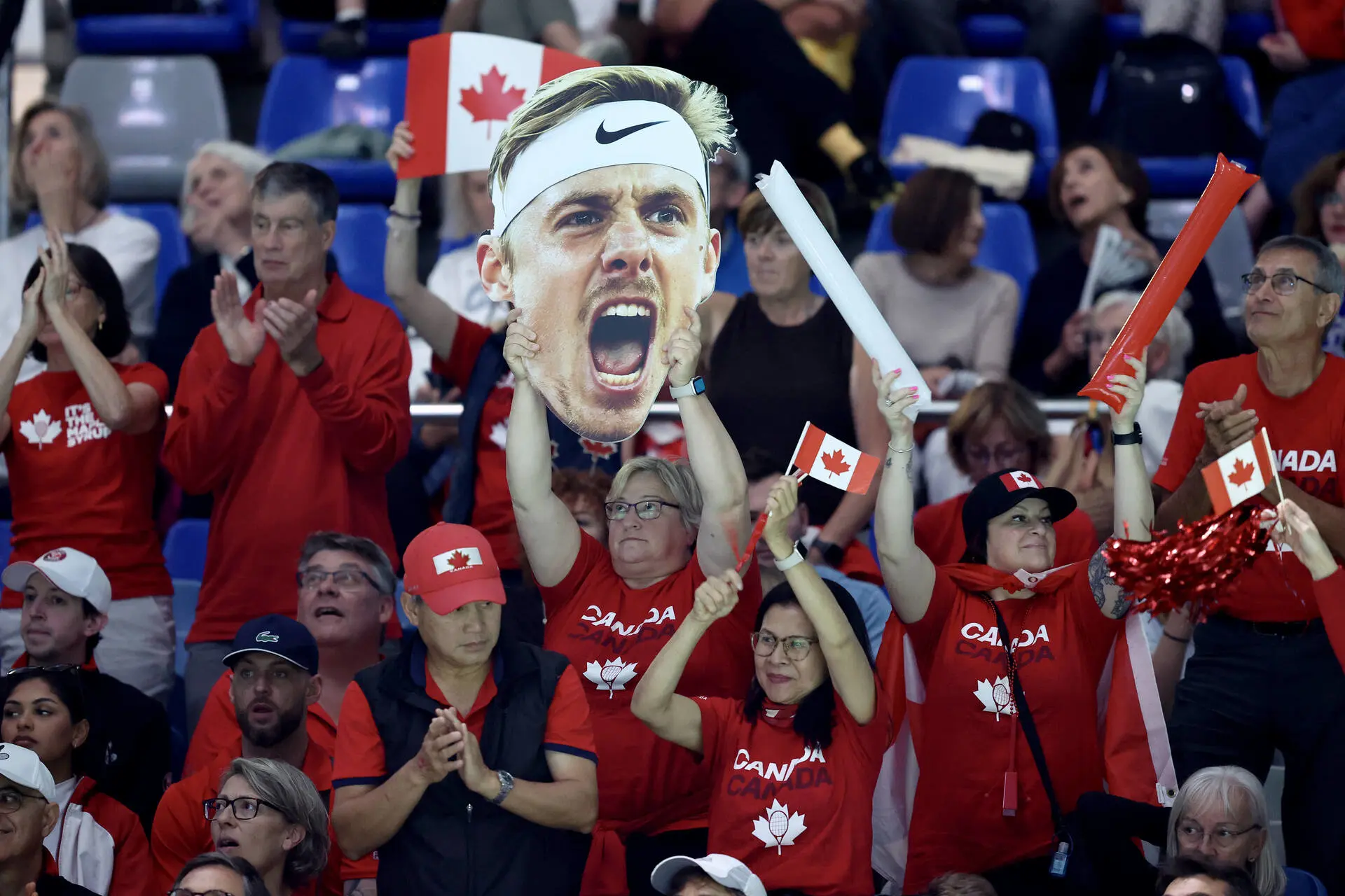 Canadian fans