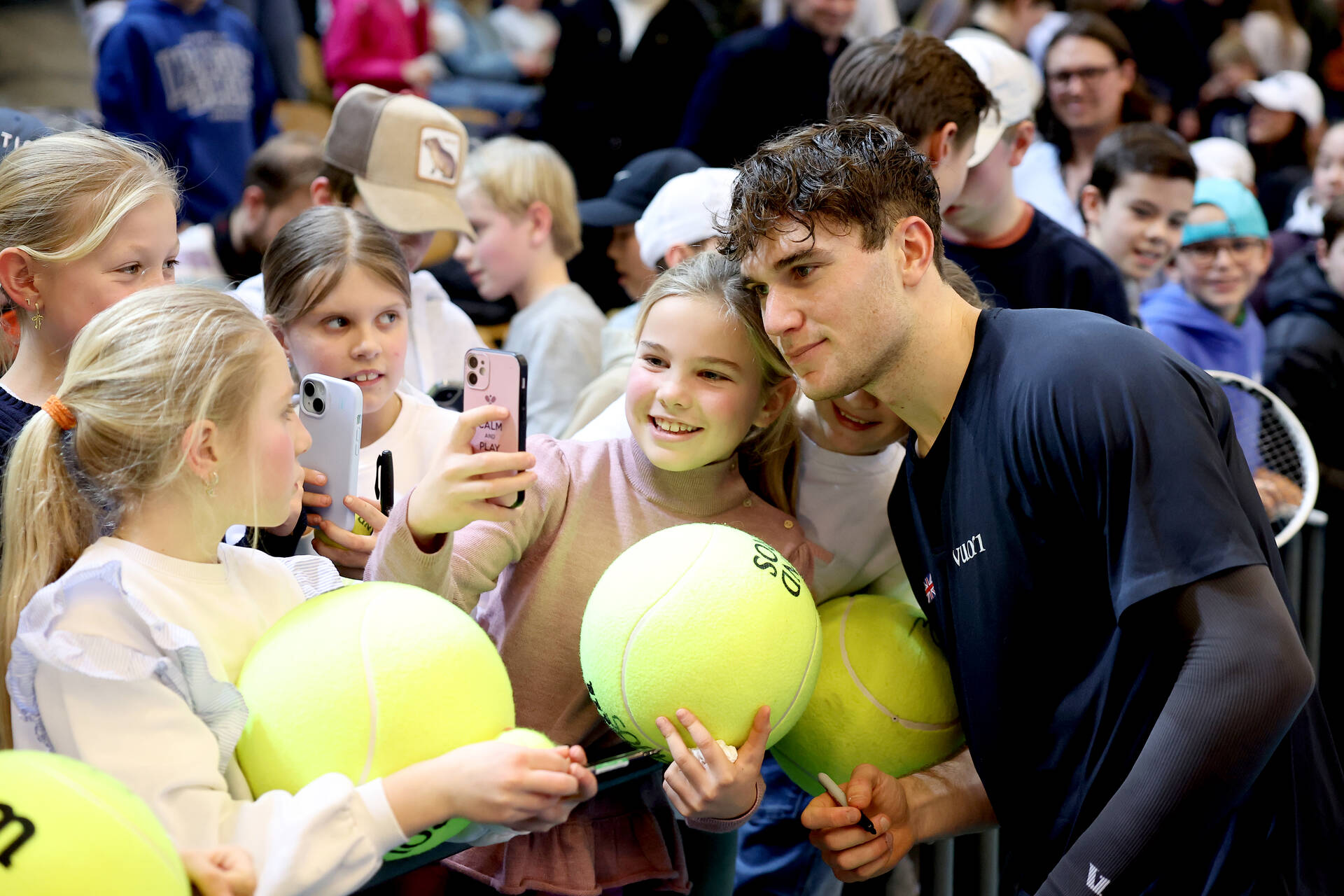 NOR-GBR day 1: Draper