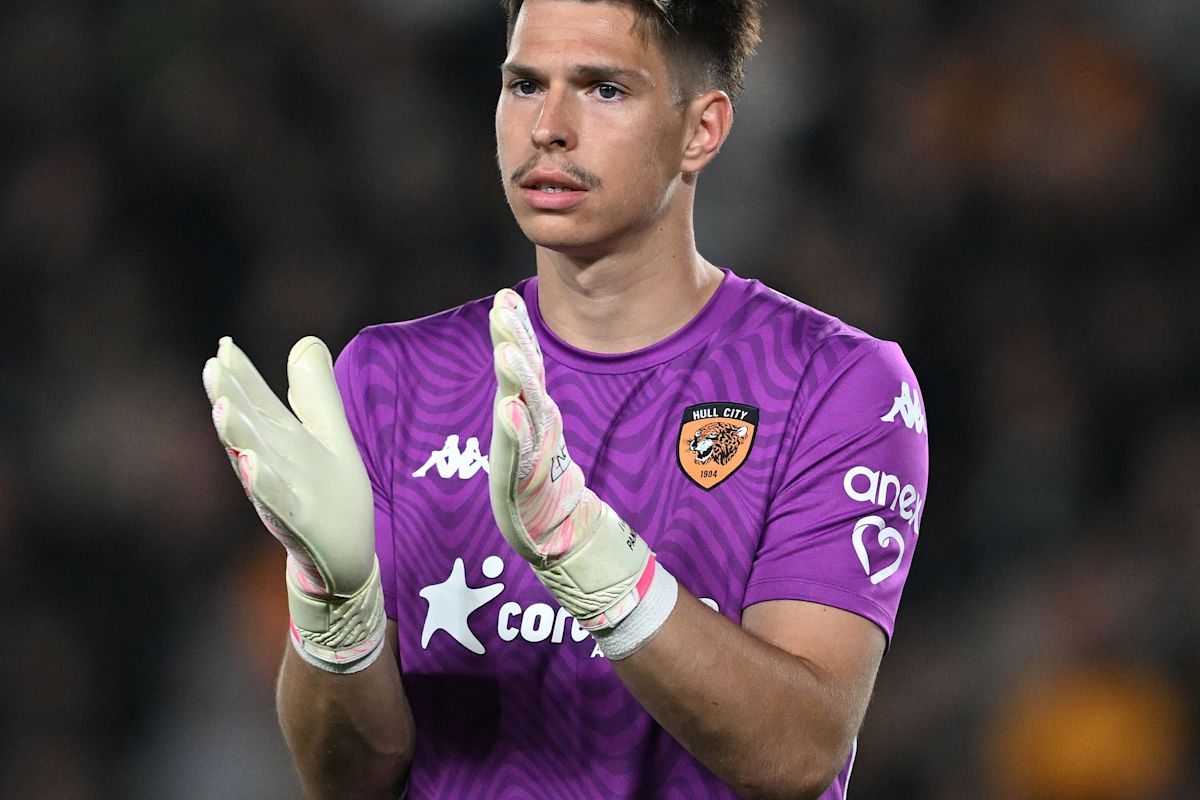 Photo: rangers.co.uk Ivor Pandur Hull City