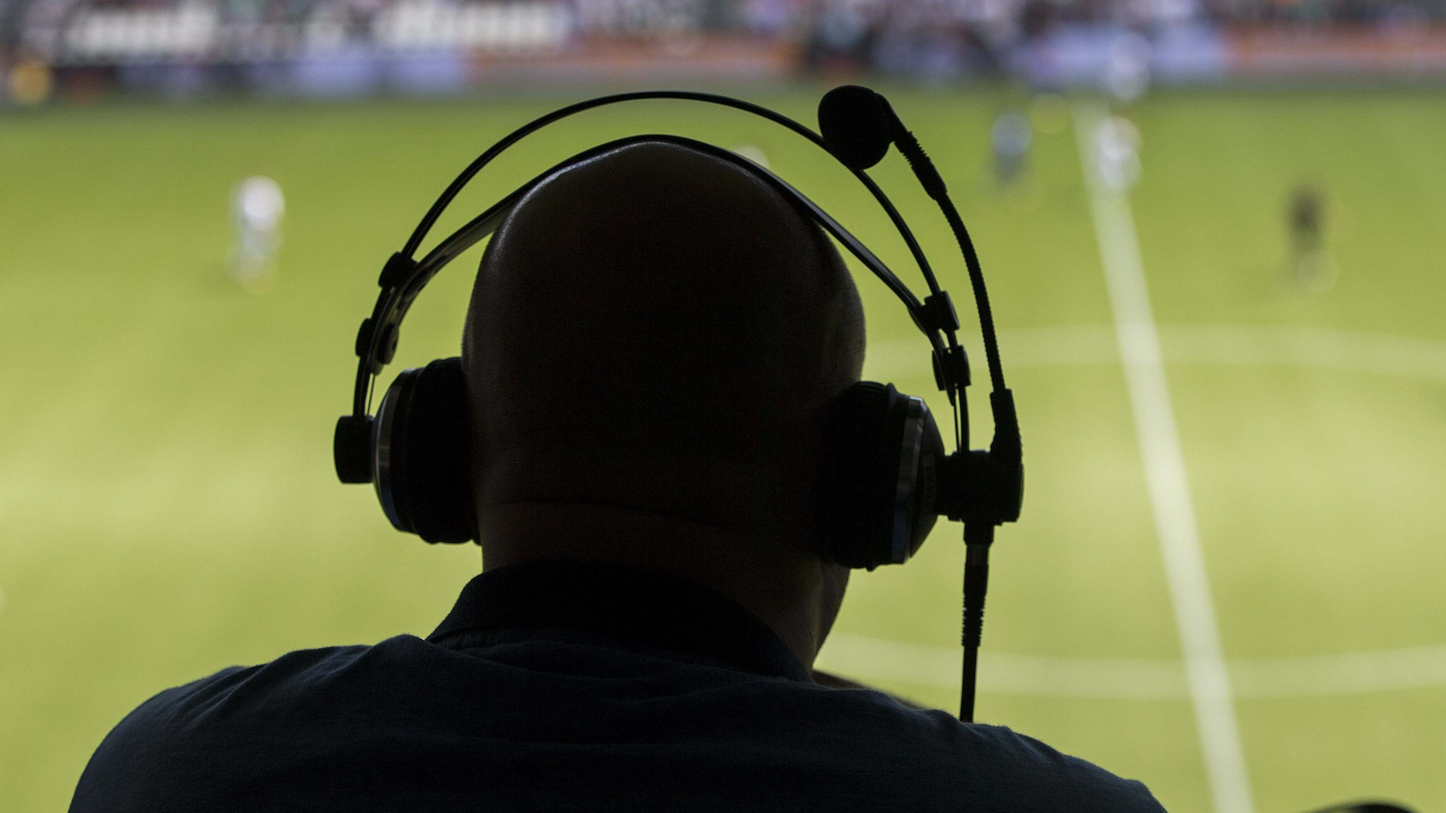 commentator-silhouette