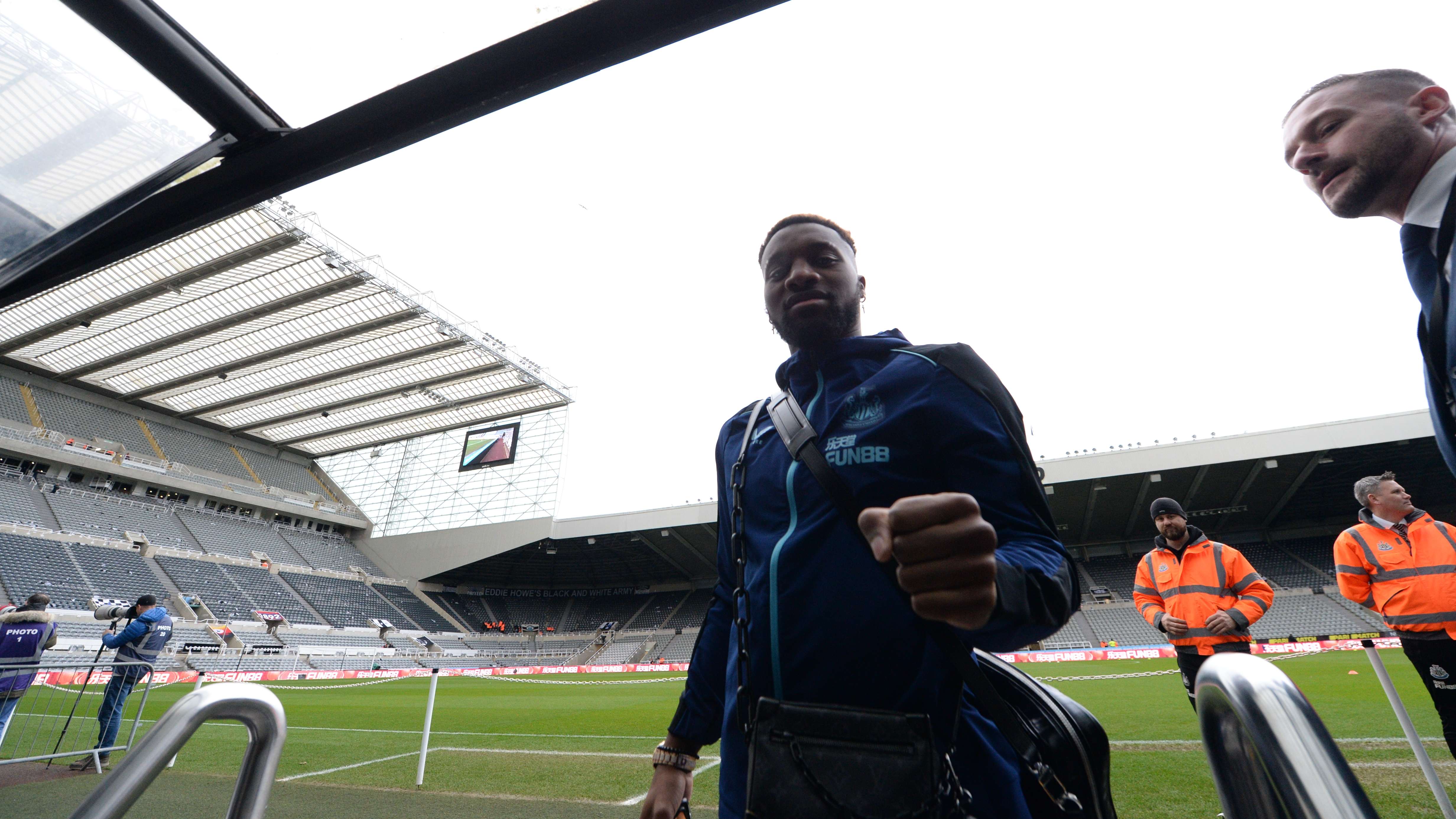 allan-saint-maximin-arrives-west-ham