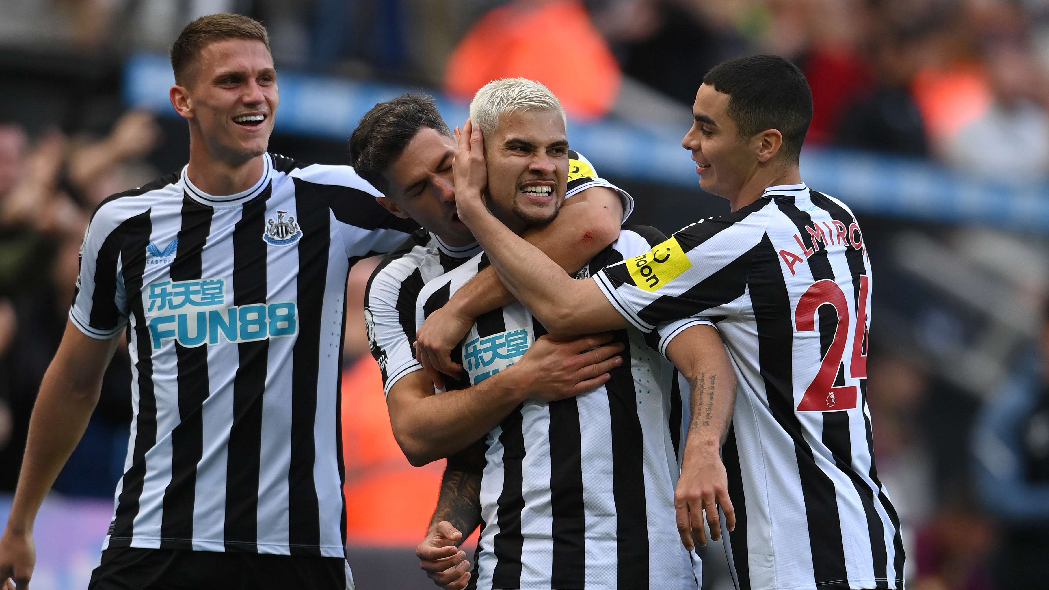 bruno-guimaraes-miguel-almiron-celebrate