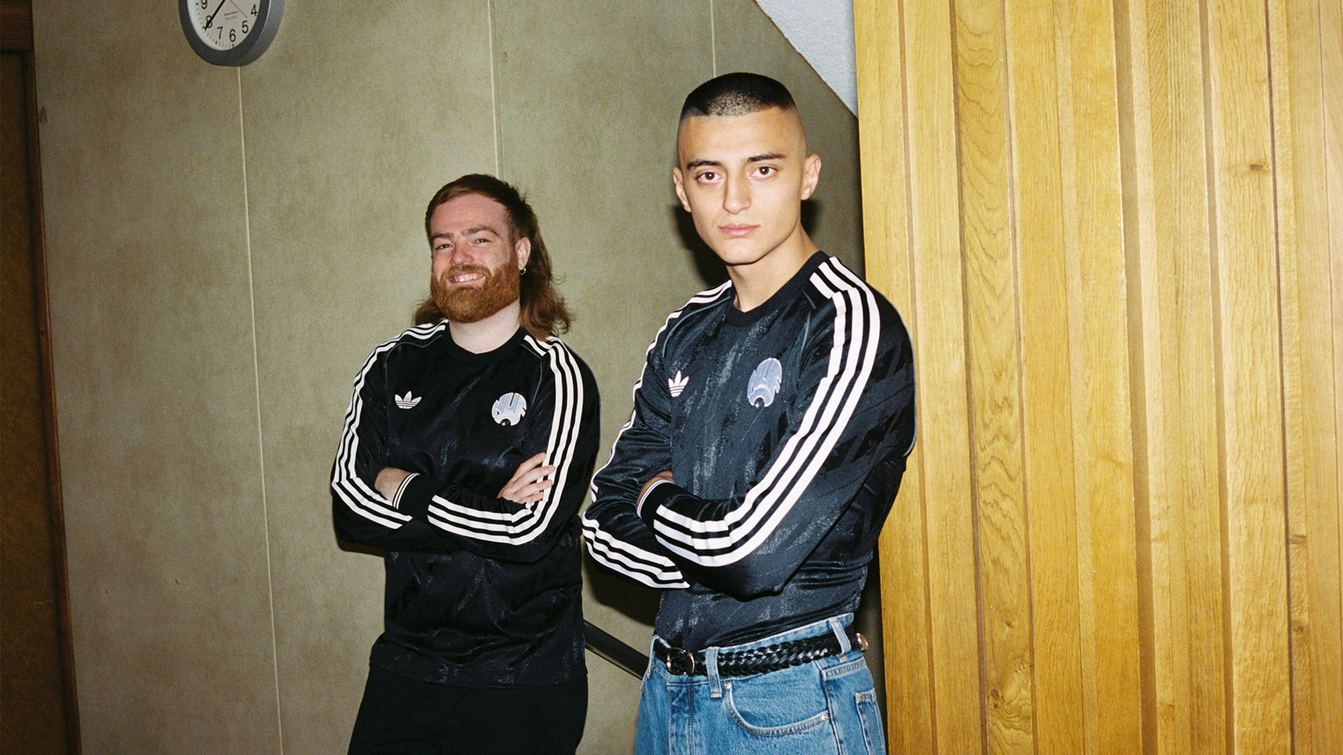 NUFC x KNATS 16x9 On Model 17 Image