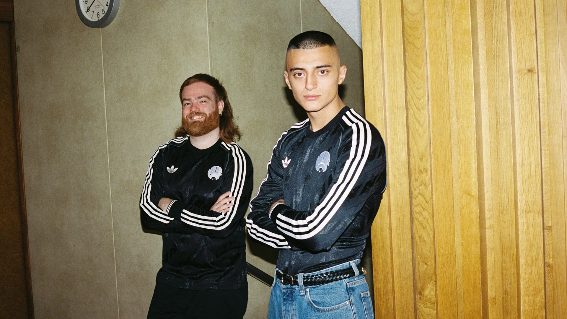 NUFC x KNATS 16x9 On Model 17 Image