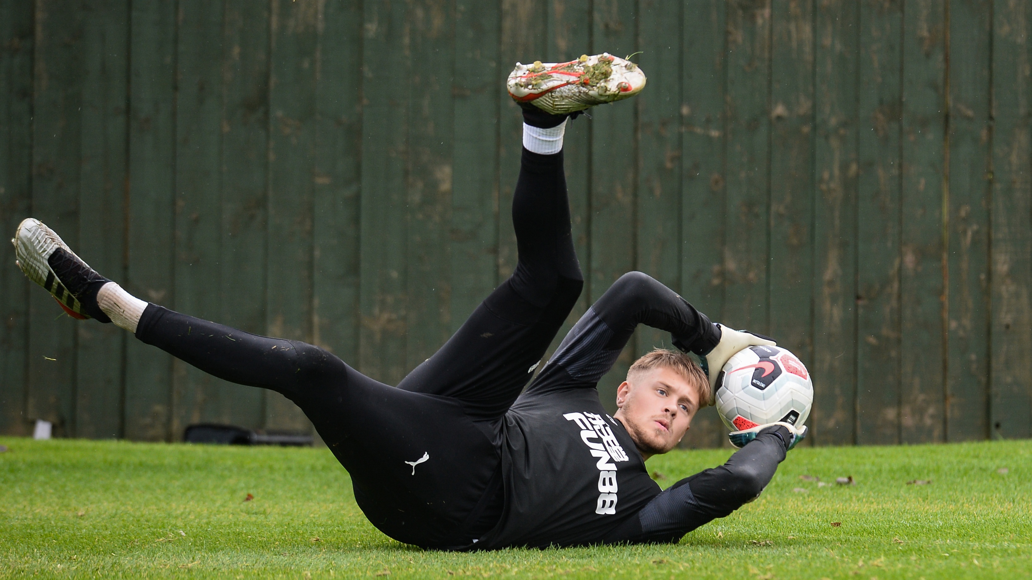 nathan-harker-training-catch