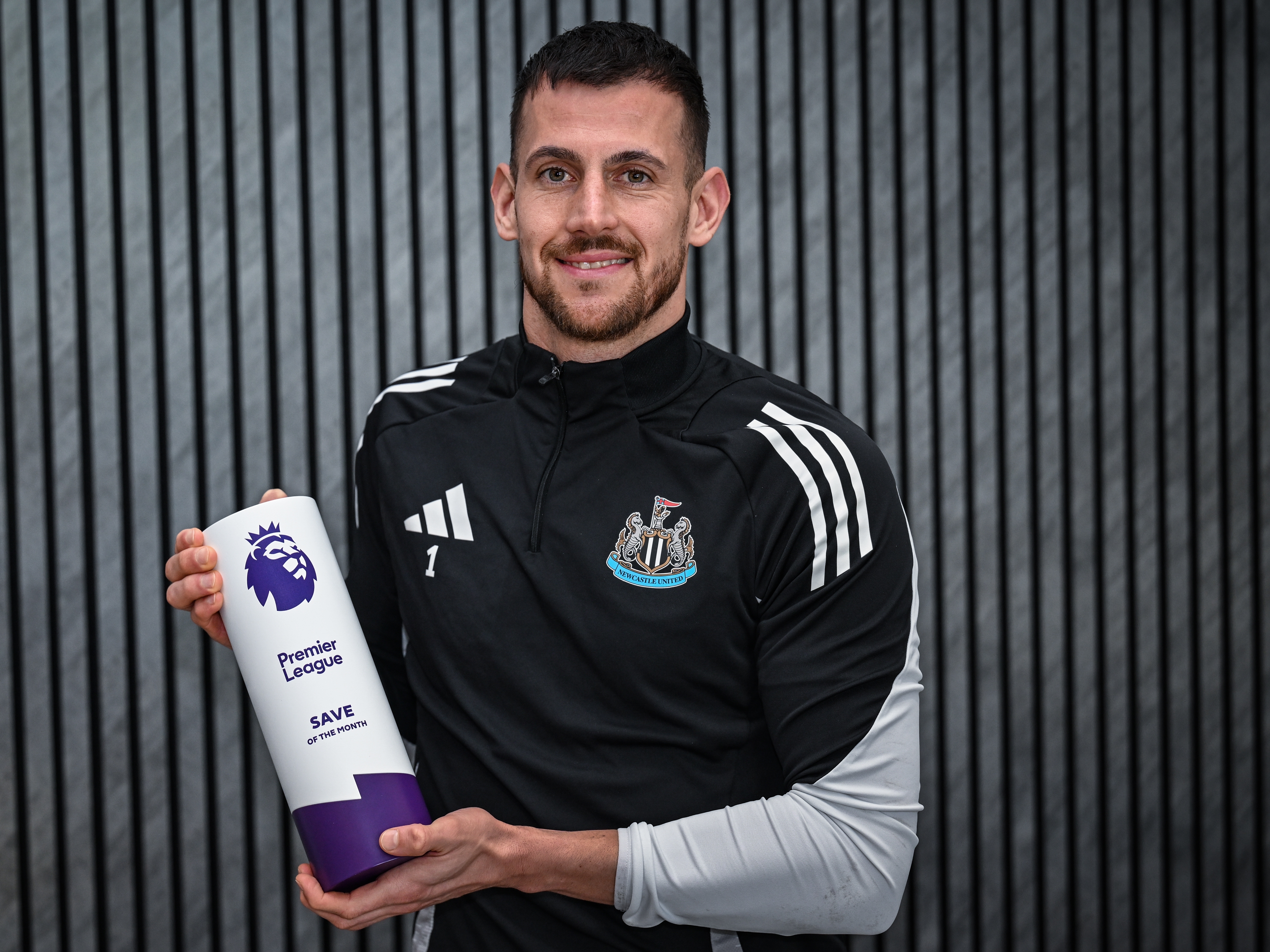 Martin Dubravka (Save of the Month - Jan)