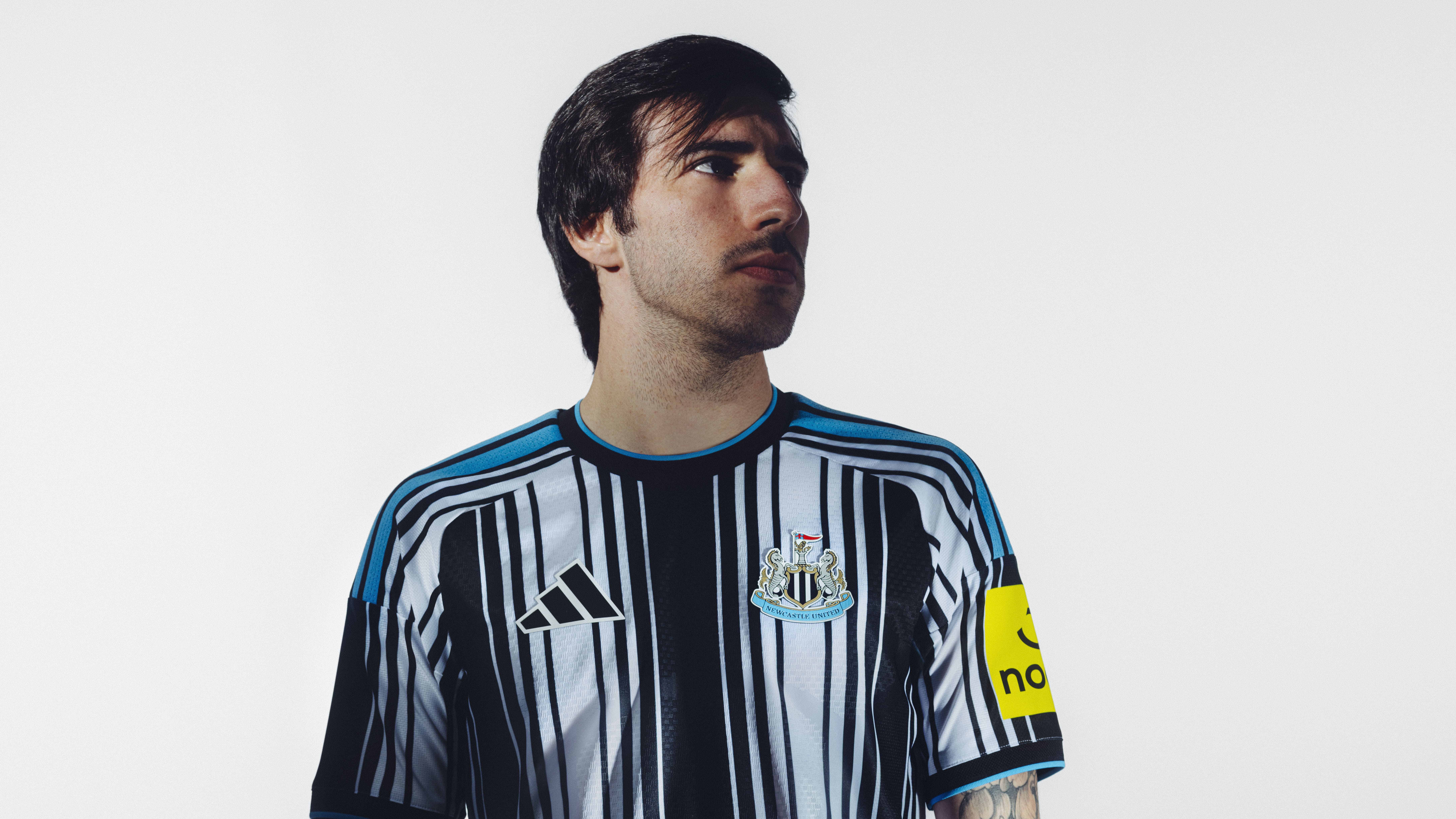 FW26 NUFC HOME SANDRO 00016 16X9 RGB-3 Image