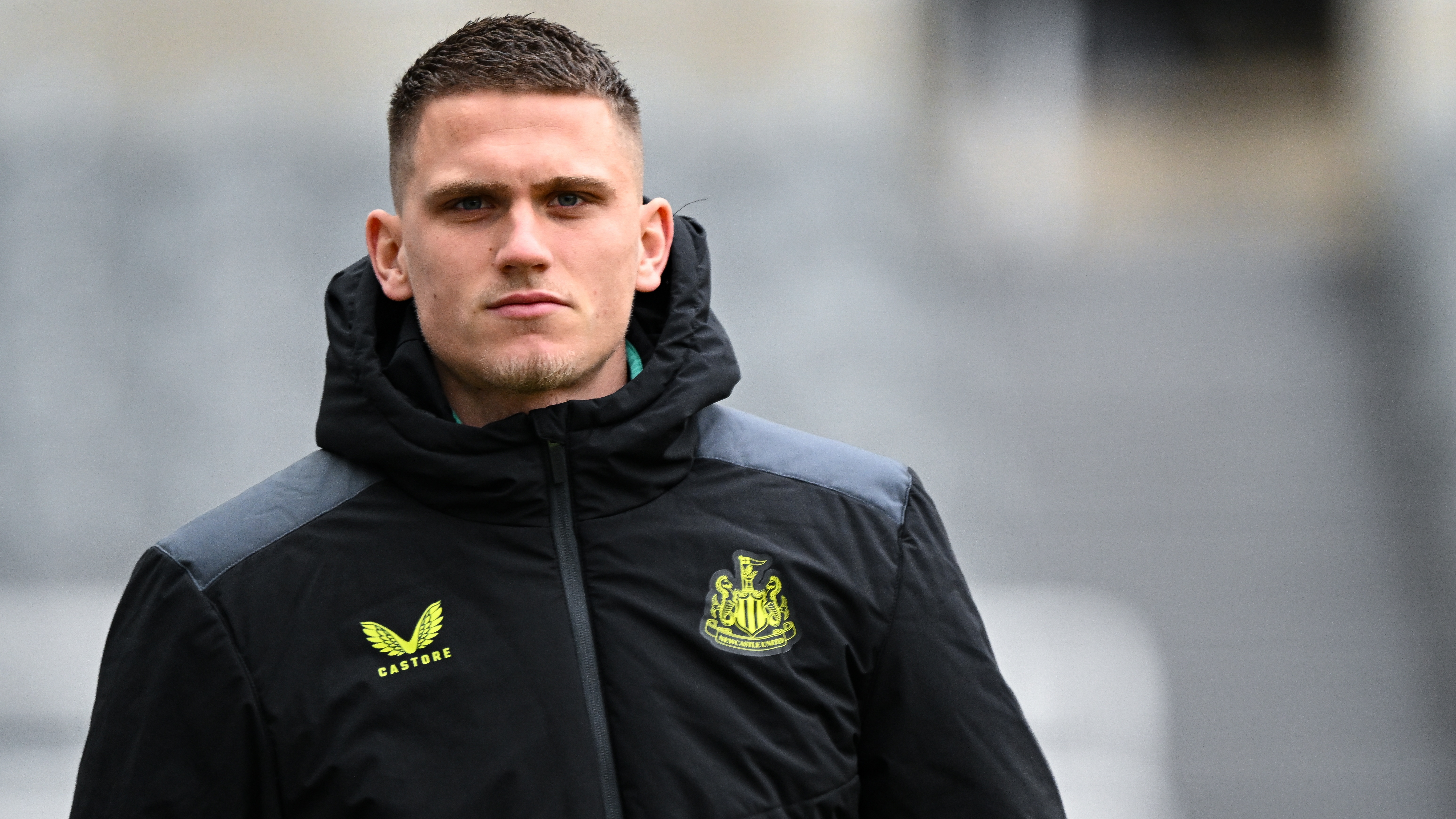 sven-botman-arrives-wolves