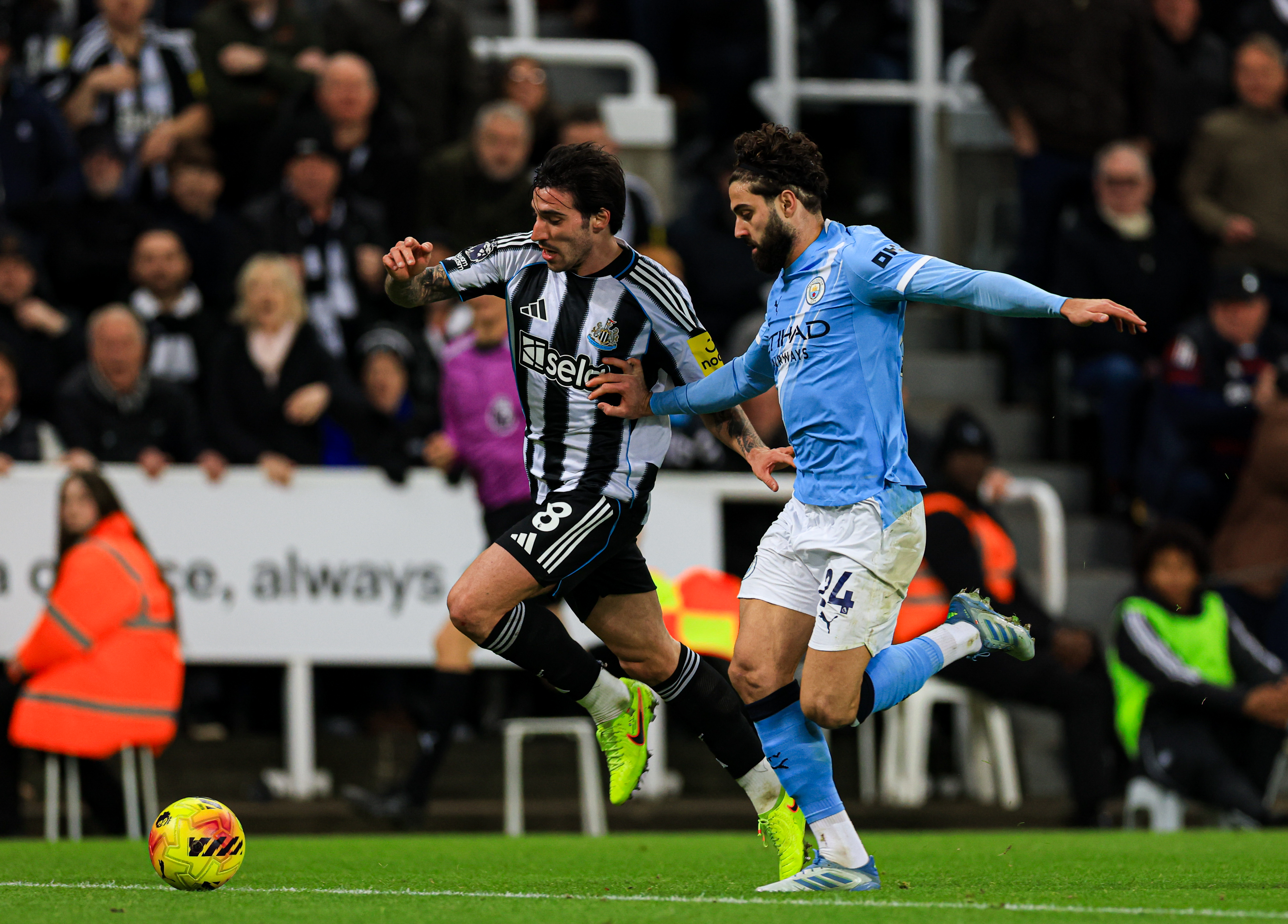 How to watch NUFC v Manchester City CC image
