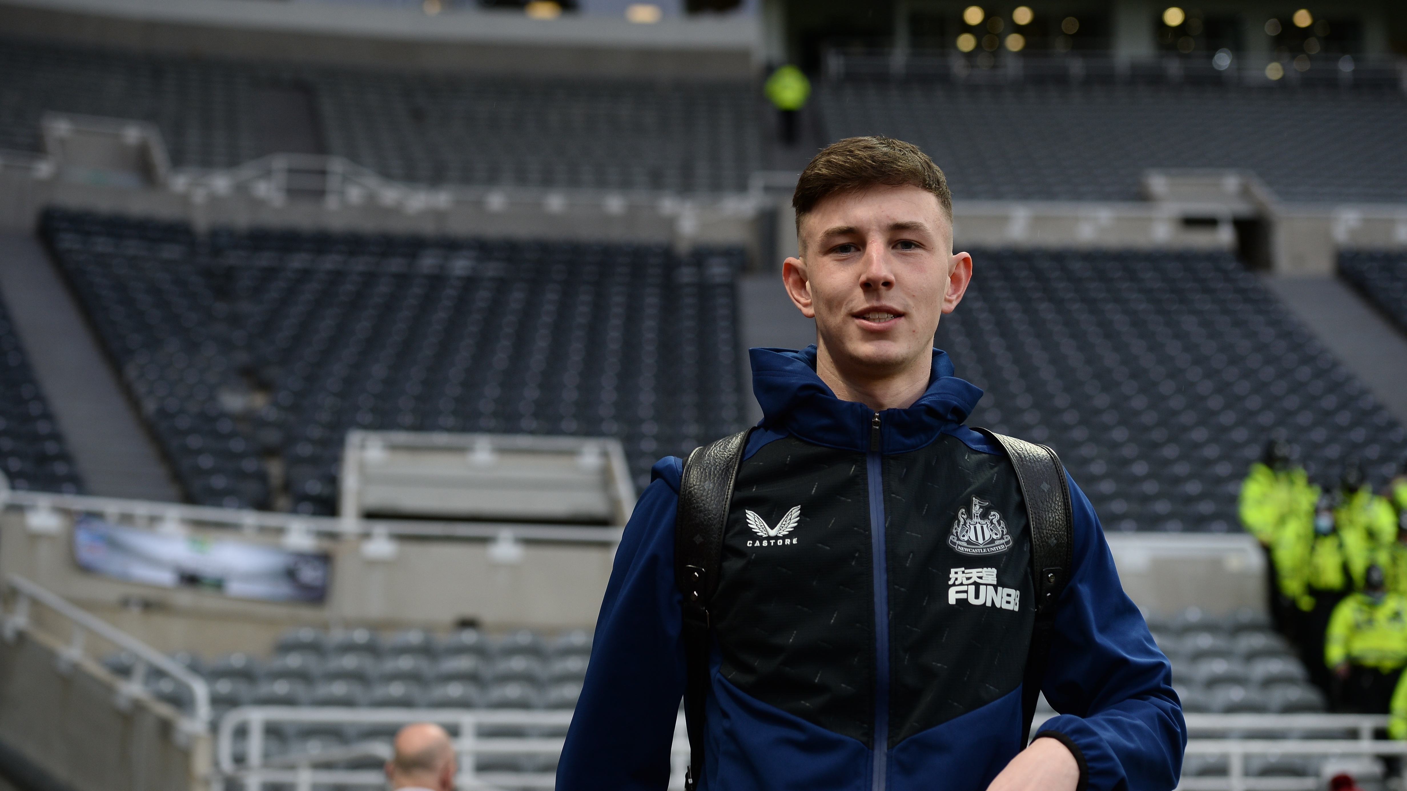 joe-white-arrives-cambridge