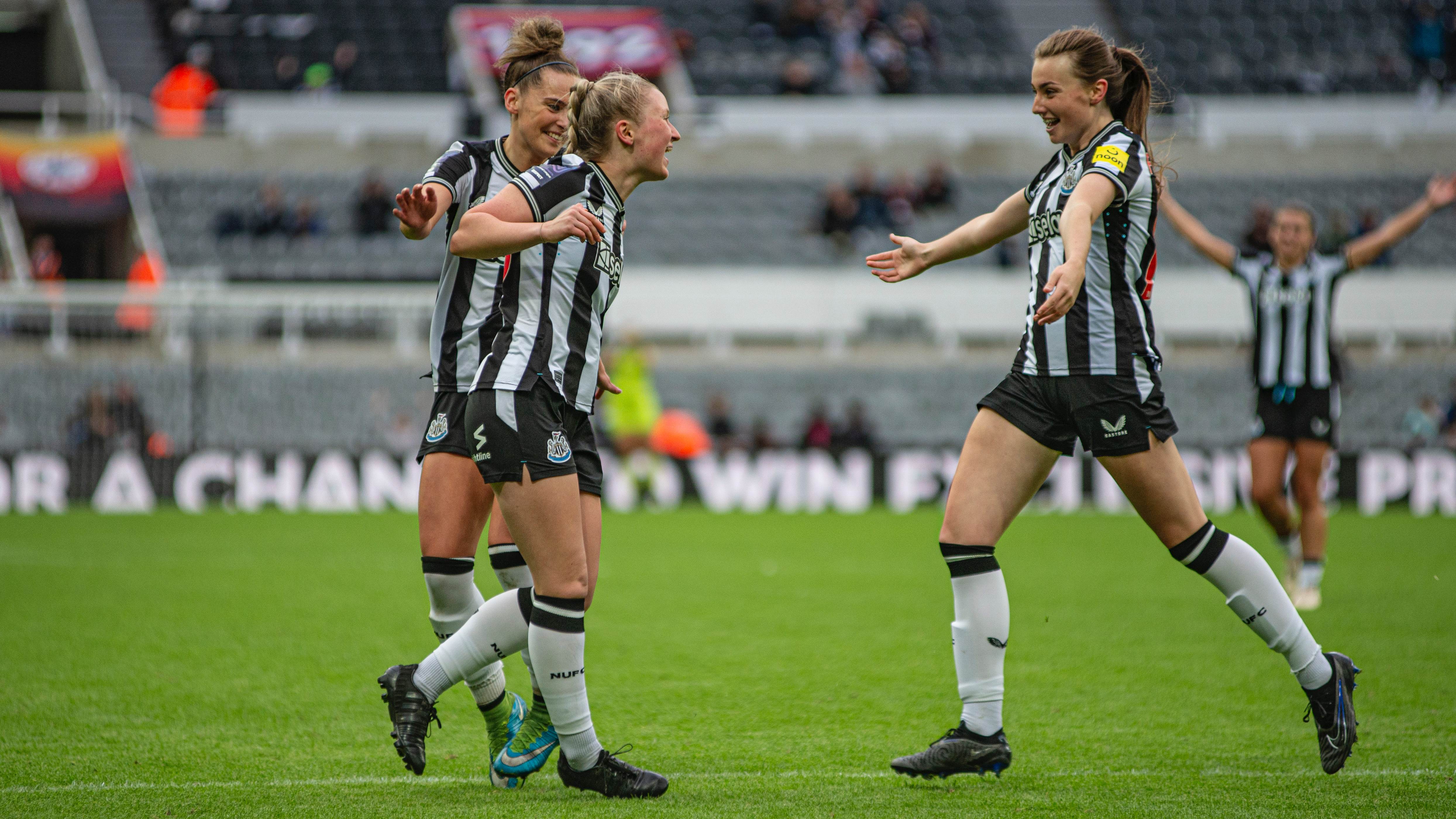 cara-milne-redhead-celebrates-west-brom