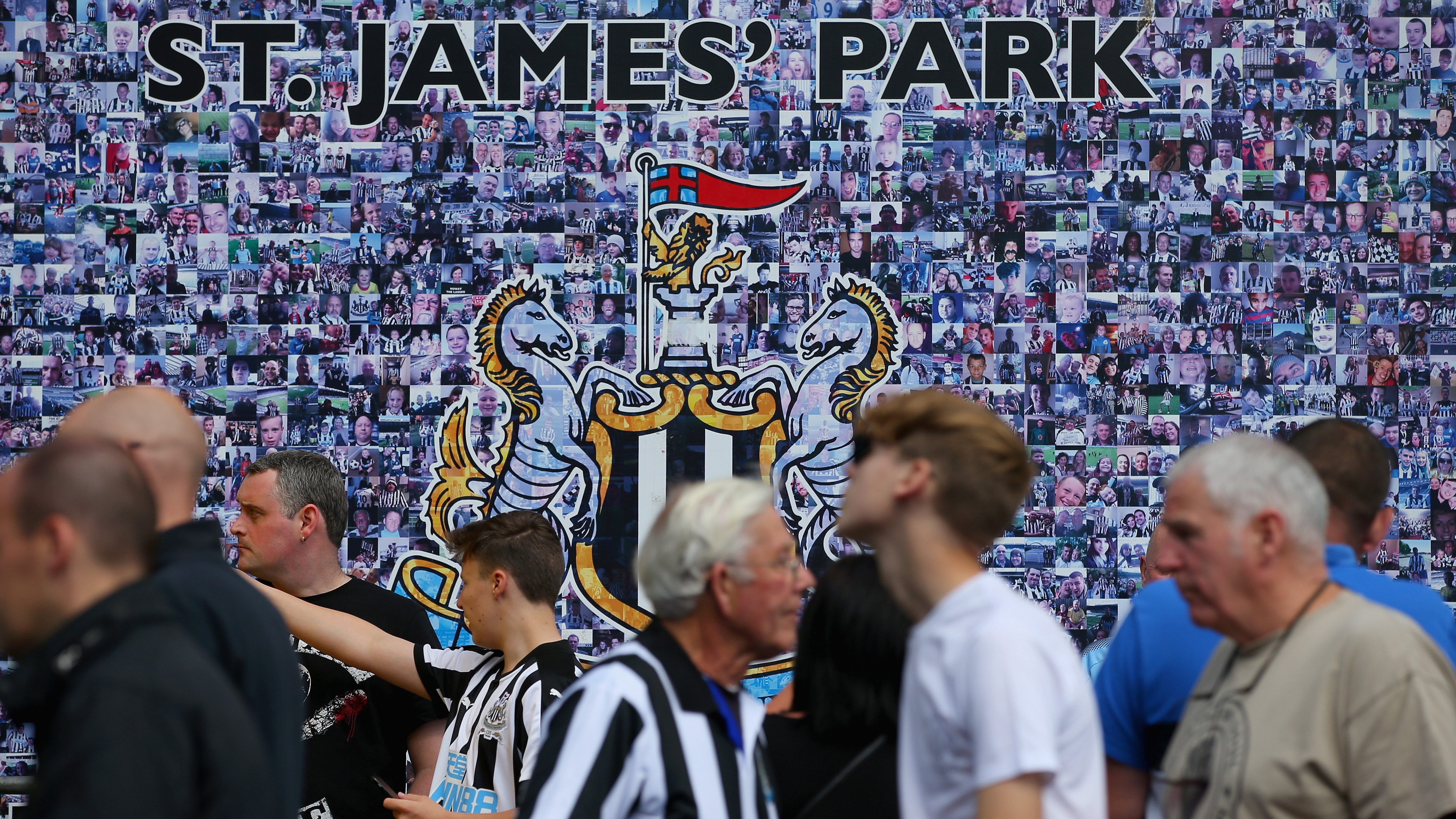 fans-st-james-park