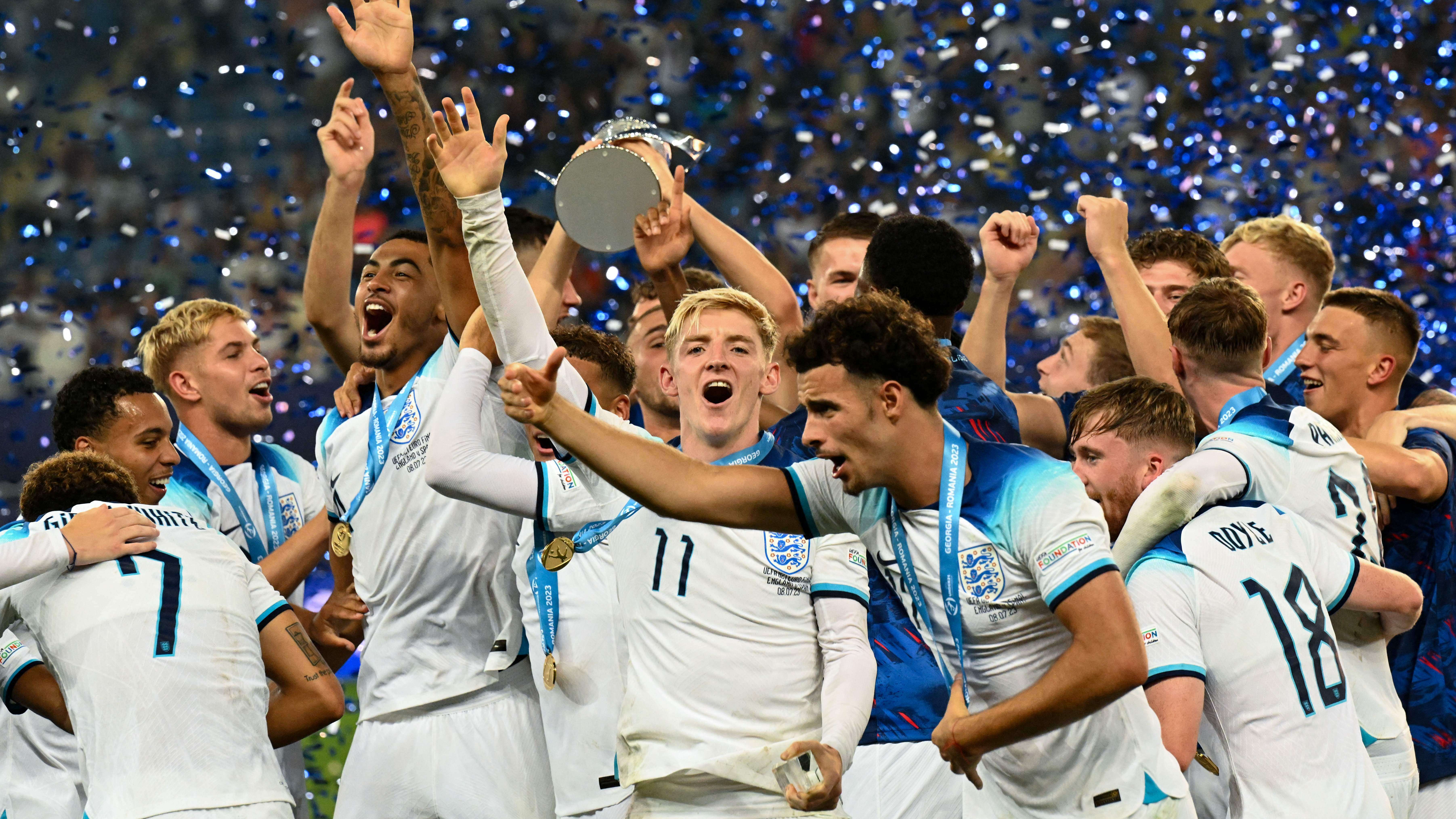 anthony-gordon-celebrates-euros-england