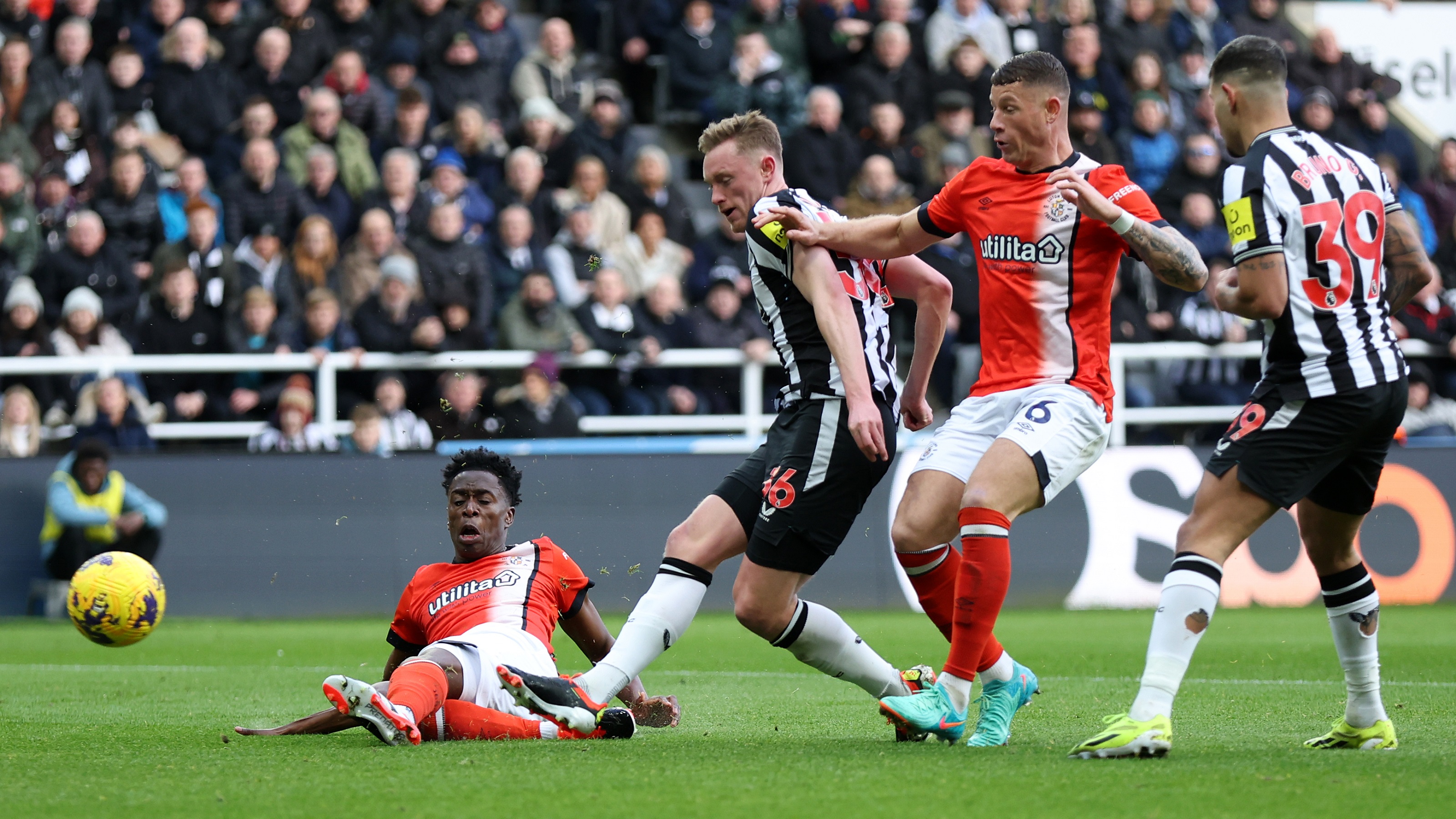 sean-longstaff-scores-luton