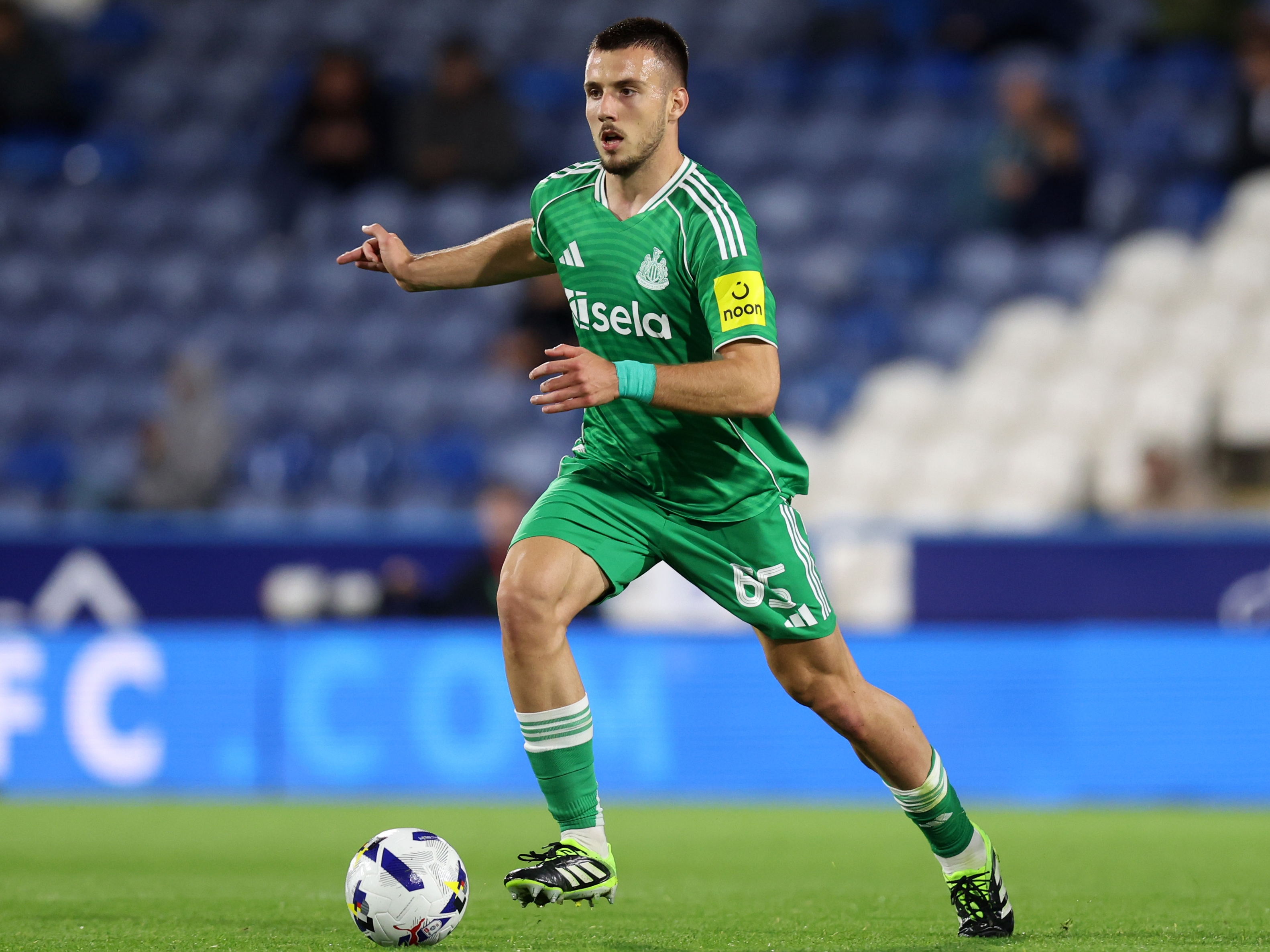 Miodrag Pivaš (U21s v Mansfield)