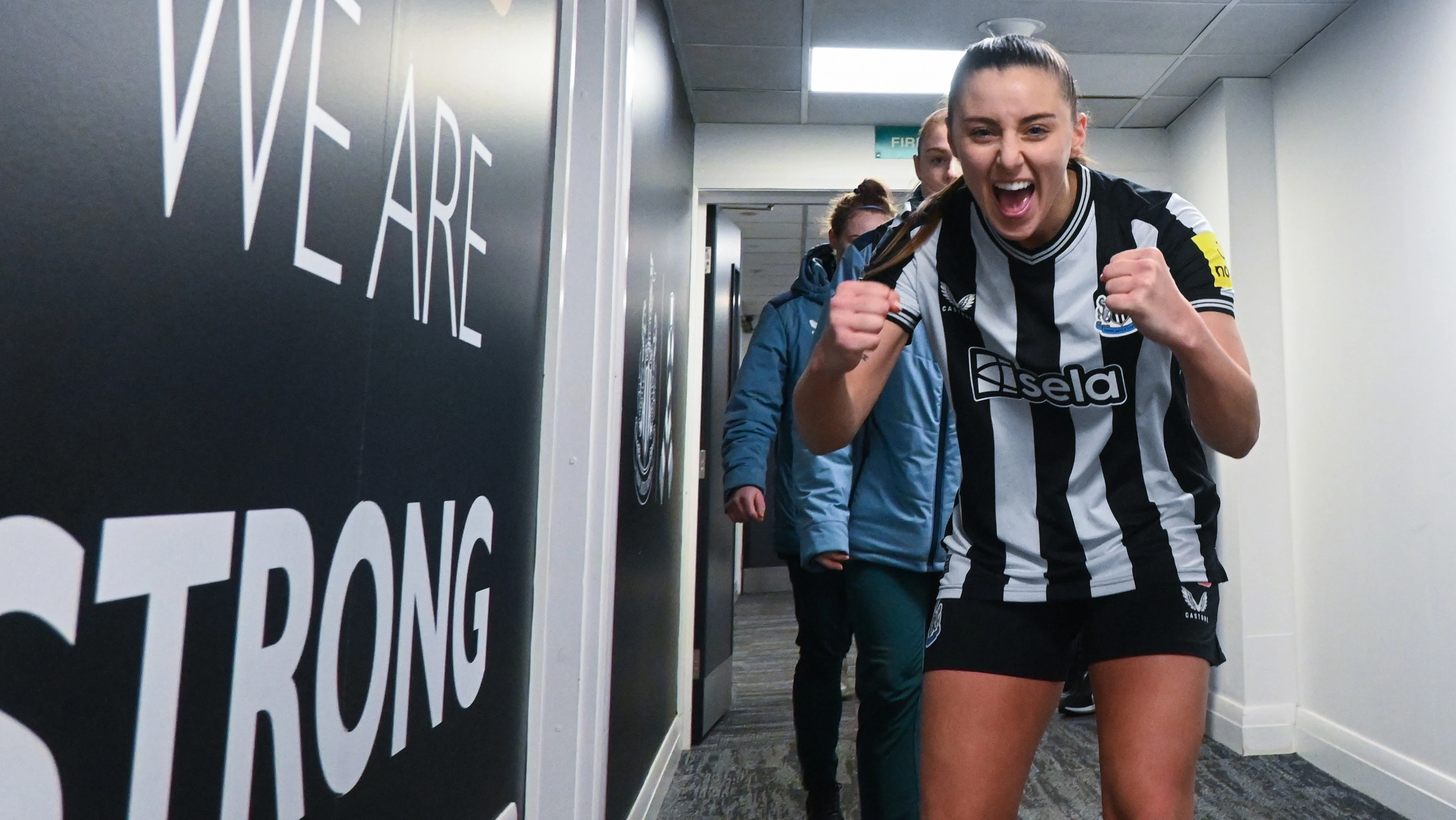 lia-cataldo-celebrates-portsmouth-women