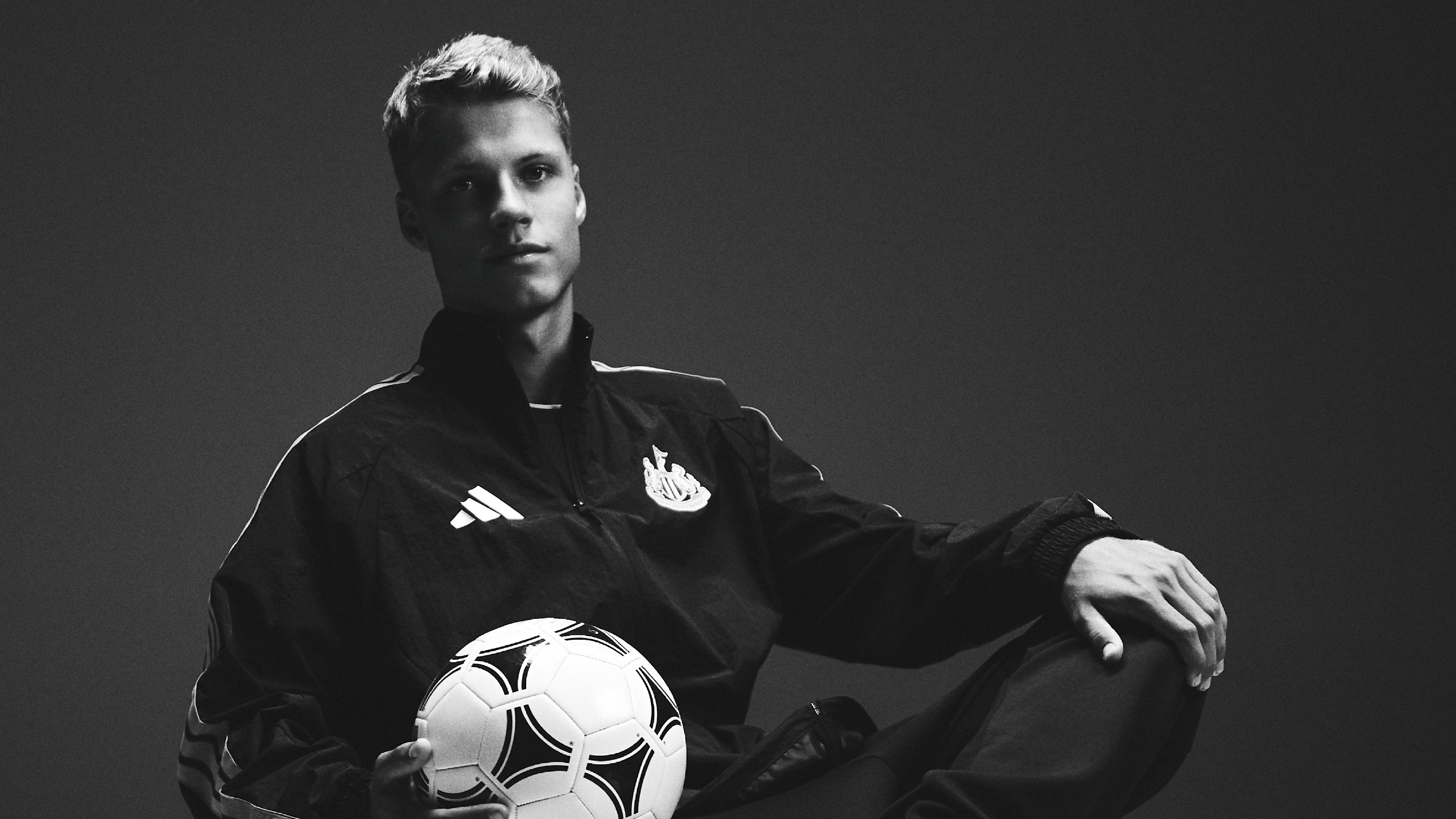 Sean Steur B&W web