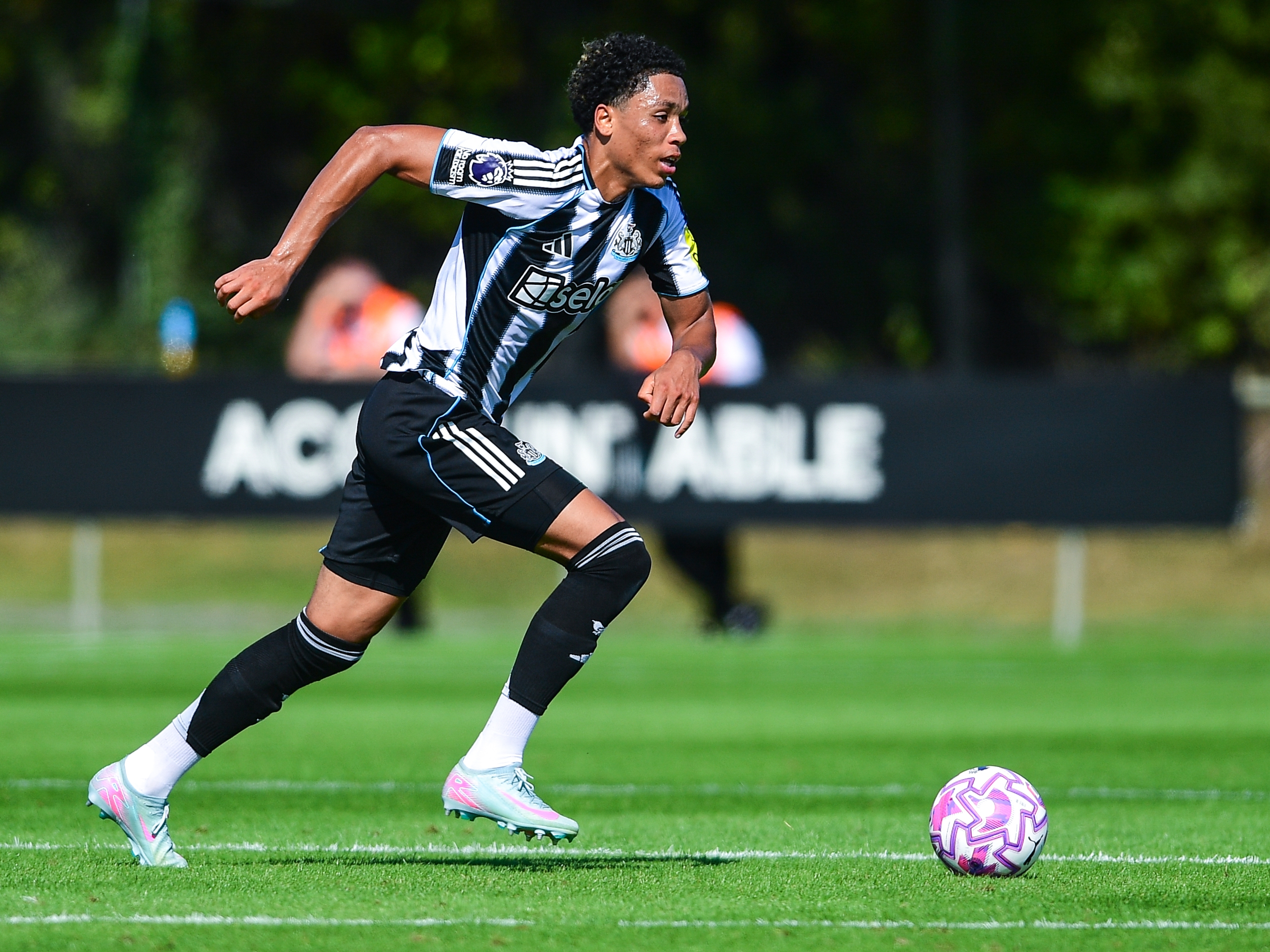 Travis Hernes joins Groningen