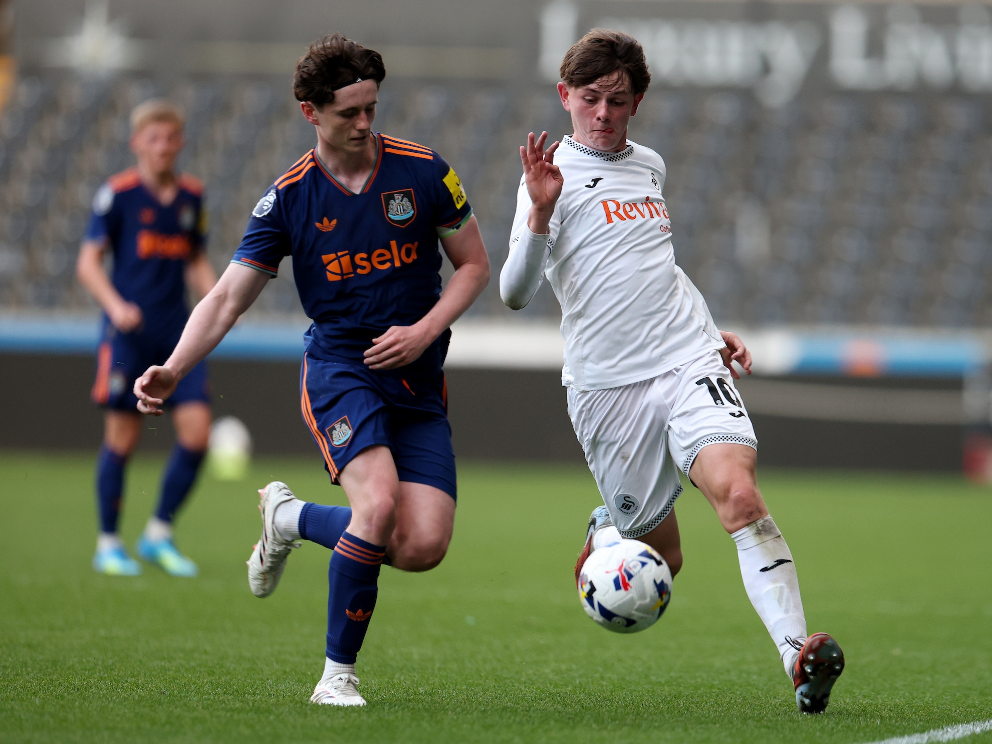 U21s v Swansea report 25-26