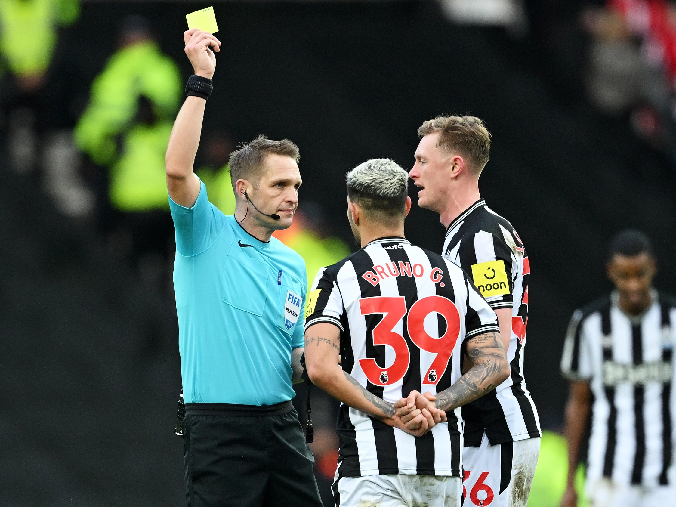 Craig Pawson S'ton ref image