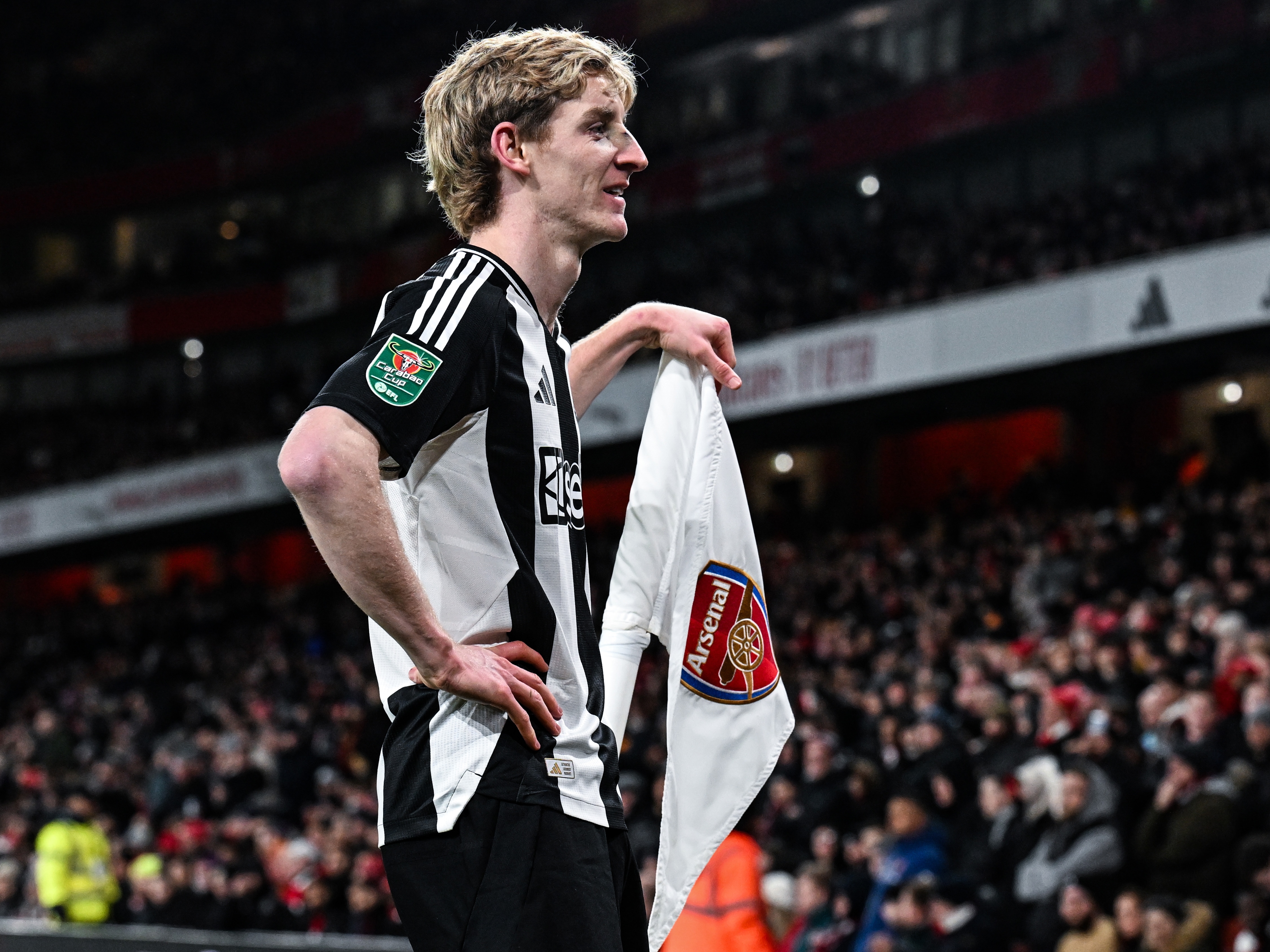 Anthony Gordon cele v Arsenal (Carabao Cup)