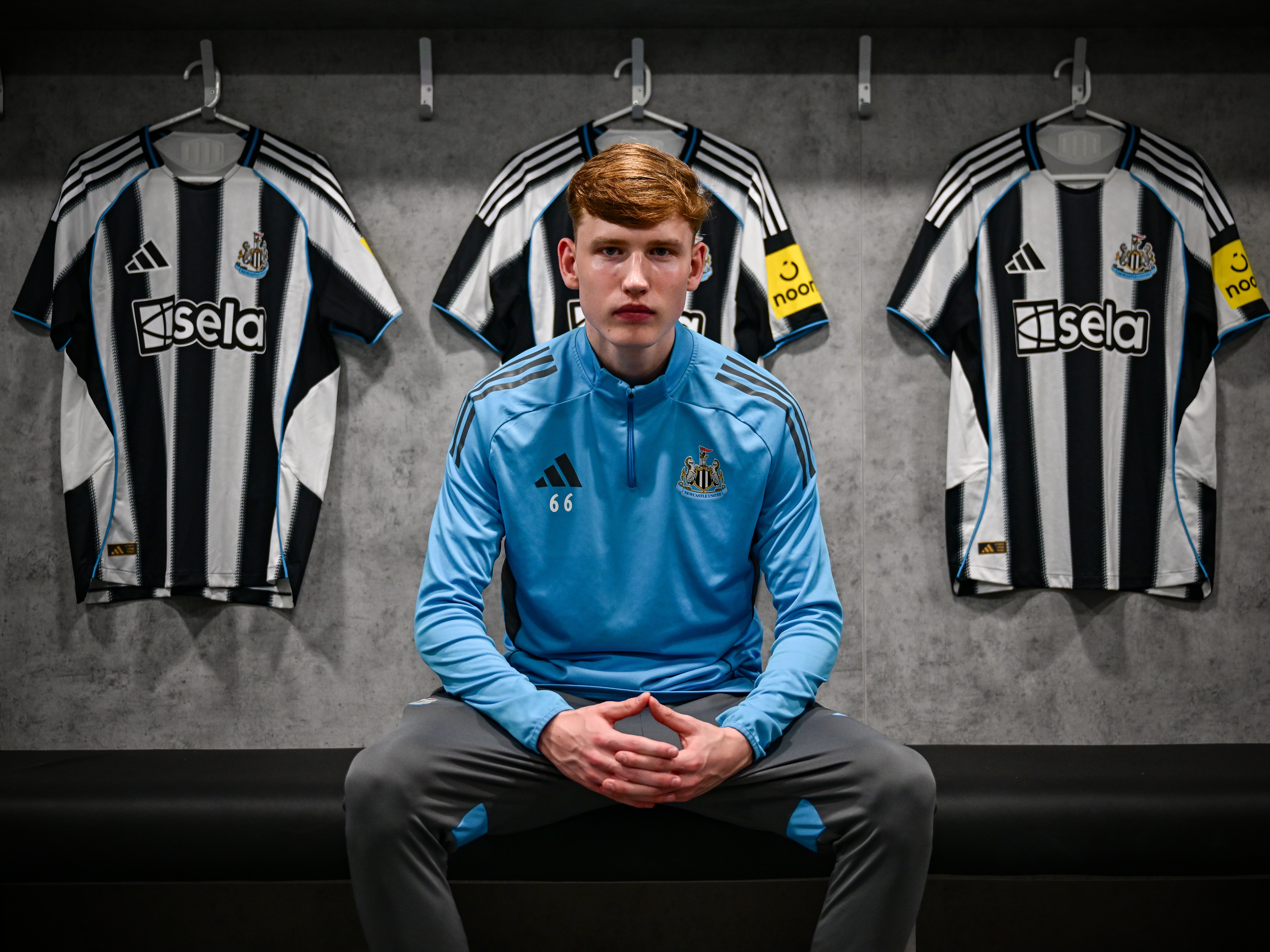 Isaac Moran pro contract image